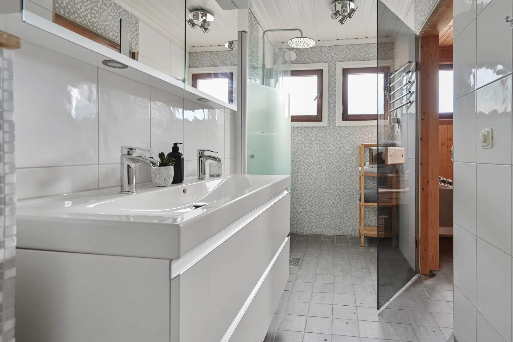 Villa, Radhus, Tjurgränd 15, Viksjö, Järfälla