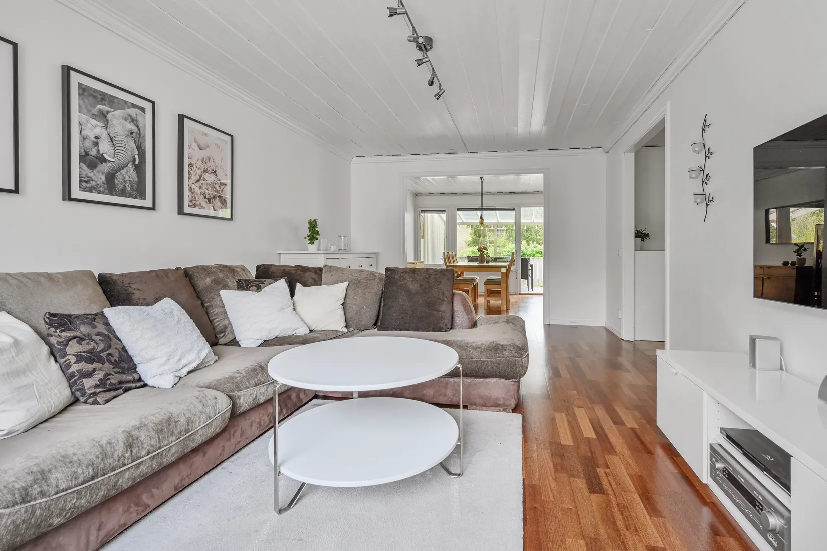 Villa, Radhus, Tjurgränd 15, Viksjö, Järfälla
