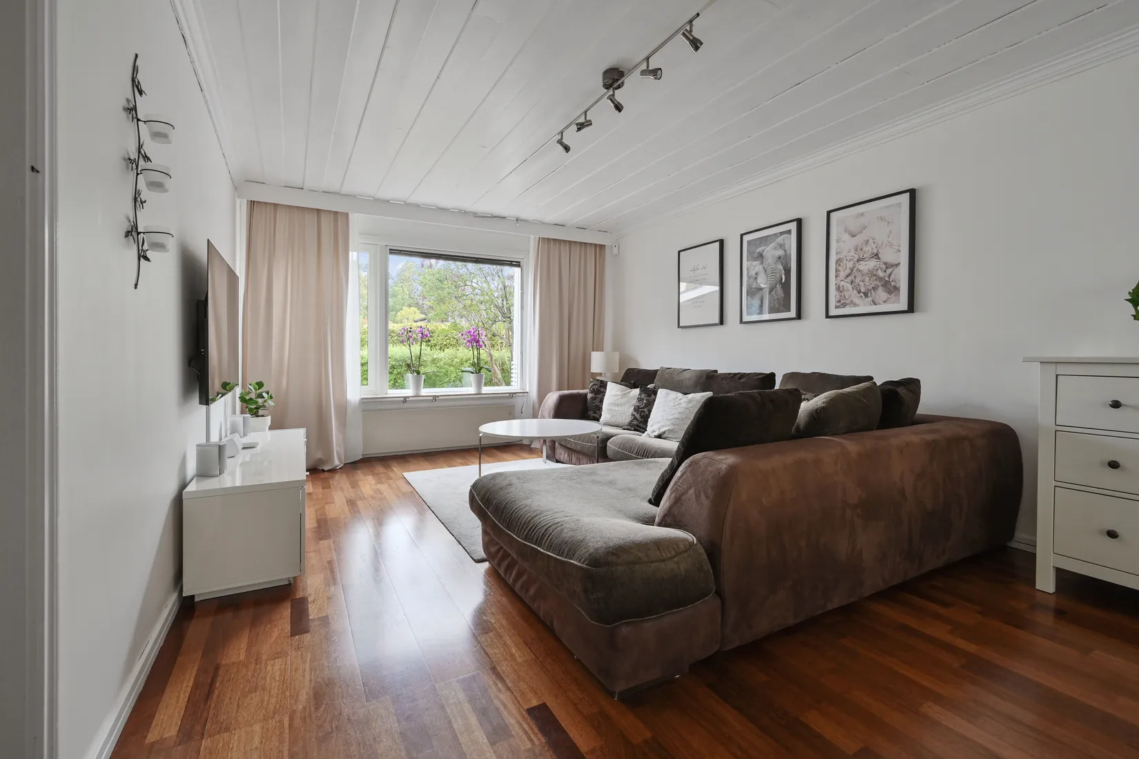 Villa, Radhus, Tjurgränd 15, Viksjö, Järfälla