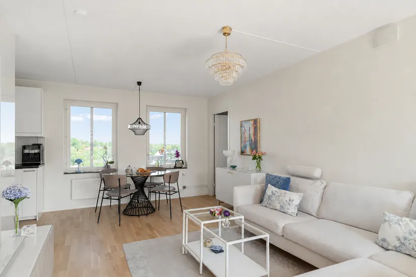 Bostadsrätt, Hundlokegränd 18, 6 tr, Hässelby Lövsta Allé, Stockholm
