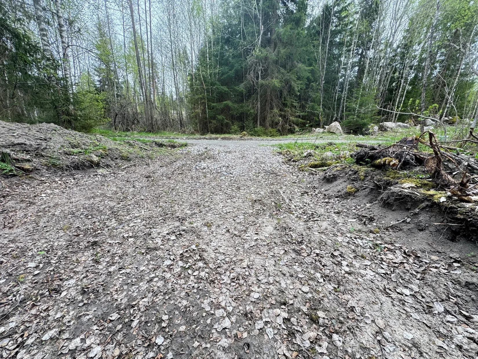 Tomt, Trossängen  181 (OBS! se kordinater), Brattberget, Arboga