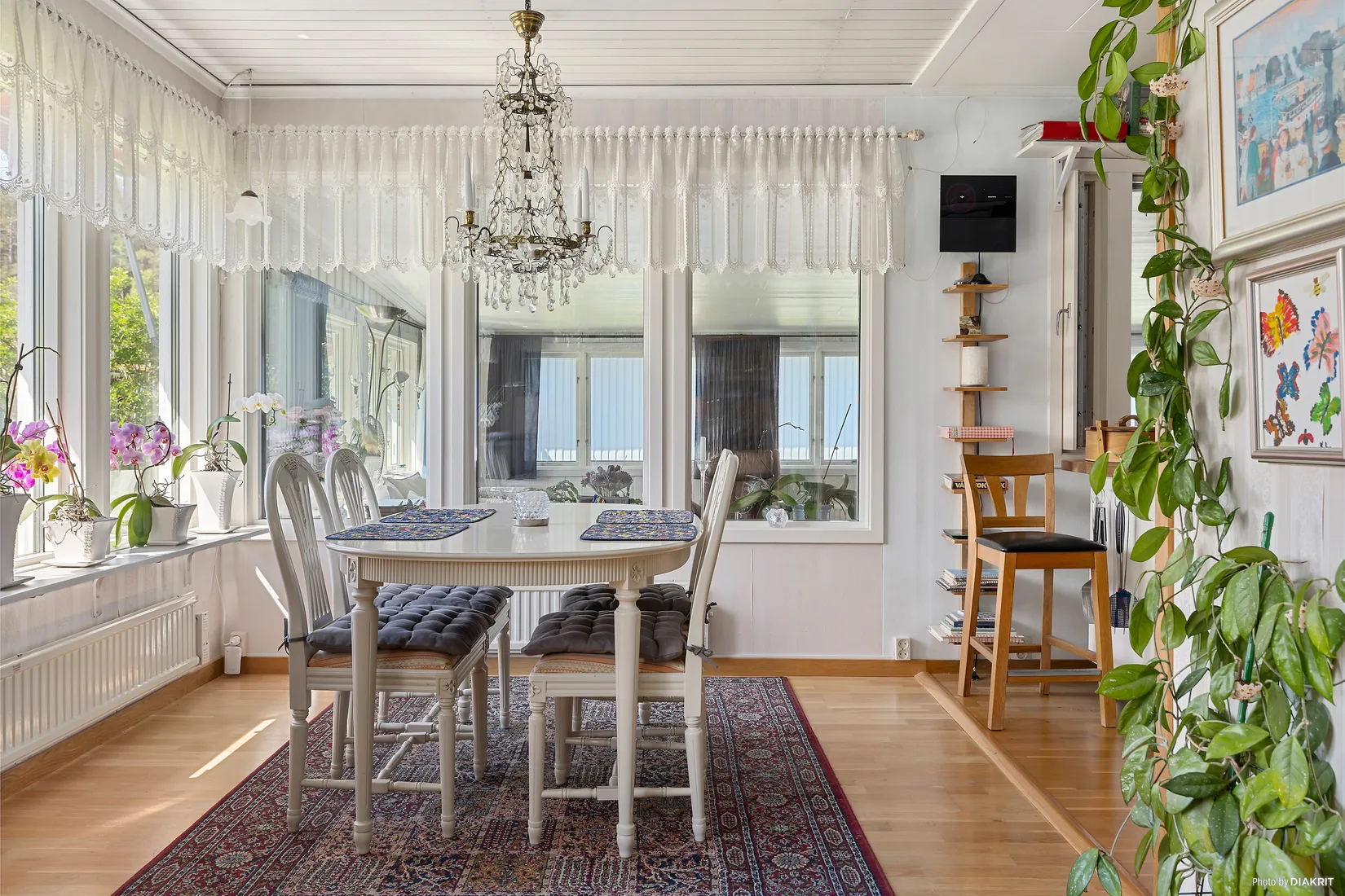 Villa, Radhus, Ploggatan 10, Sigtuna - Prästängar, Sigtuna
