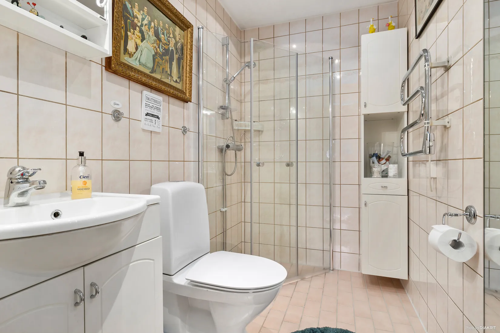 Villa, Radhus, Ploggatan 10, Sigtuna - Prästängar, Sigtuna