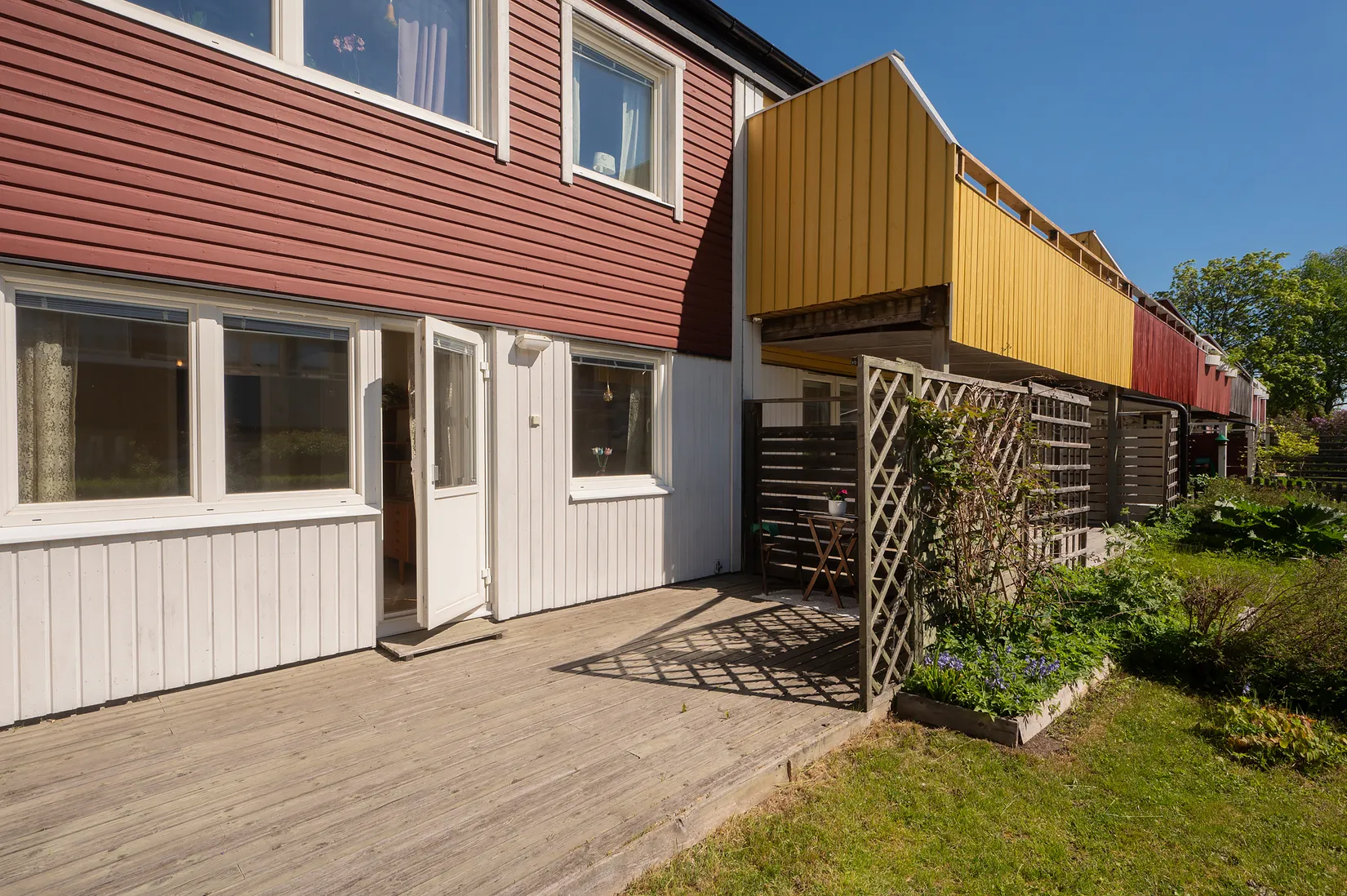Radhus, Byggmästarvägen 137, Huddinge