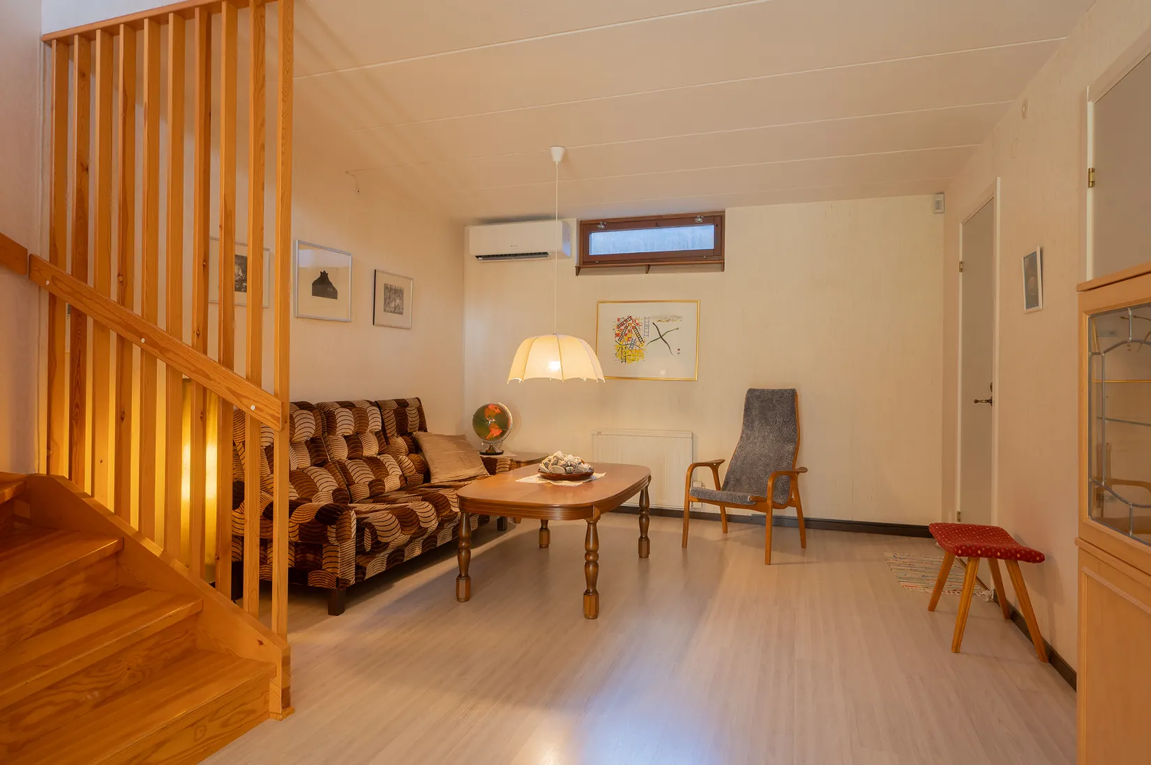 Radhus, Byggmästarvägen 137, Huddinge