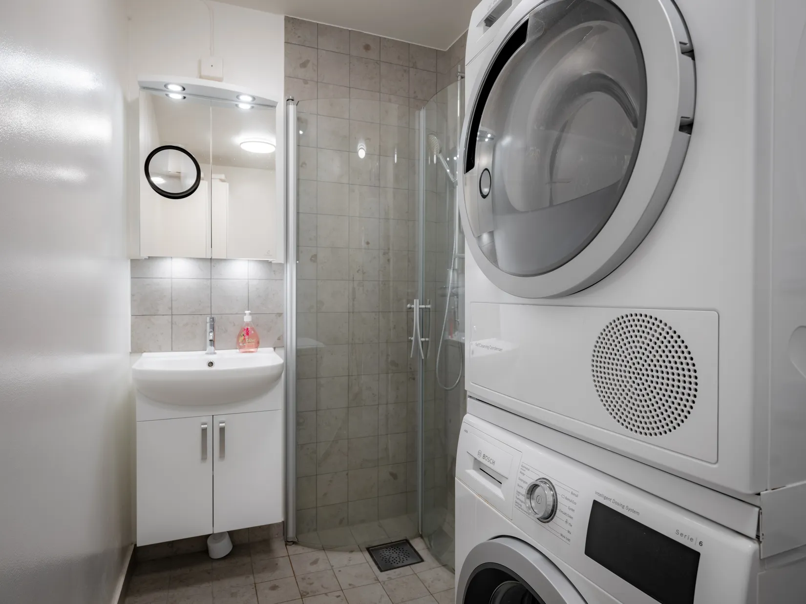 Radhus, Danderydsvägen 20B, Djursholm - Bur, Danderyd
