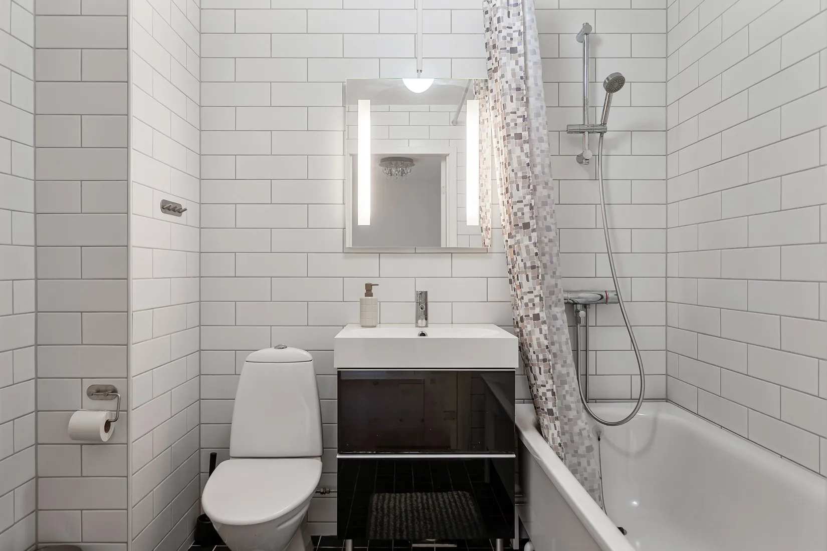 Radhus, Gärdesvägen 74, Centralt - Vagnhärad, Trosa