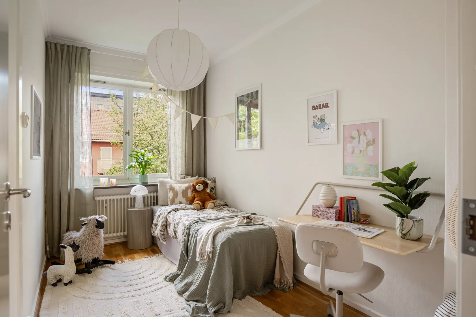 Bostadsrätt, Humblegatan 33B, Högst upp!, Centrala Sundbyberg, Sundbyberg