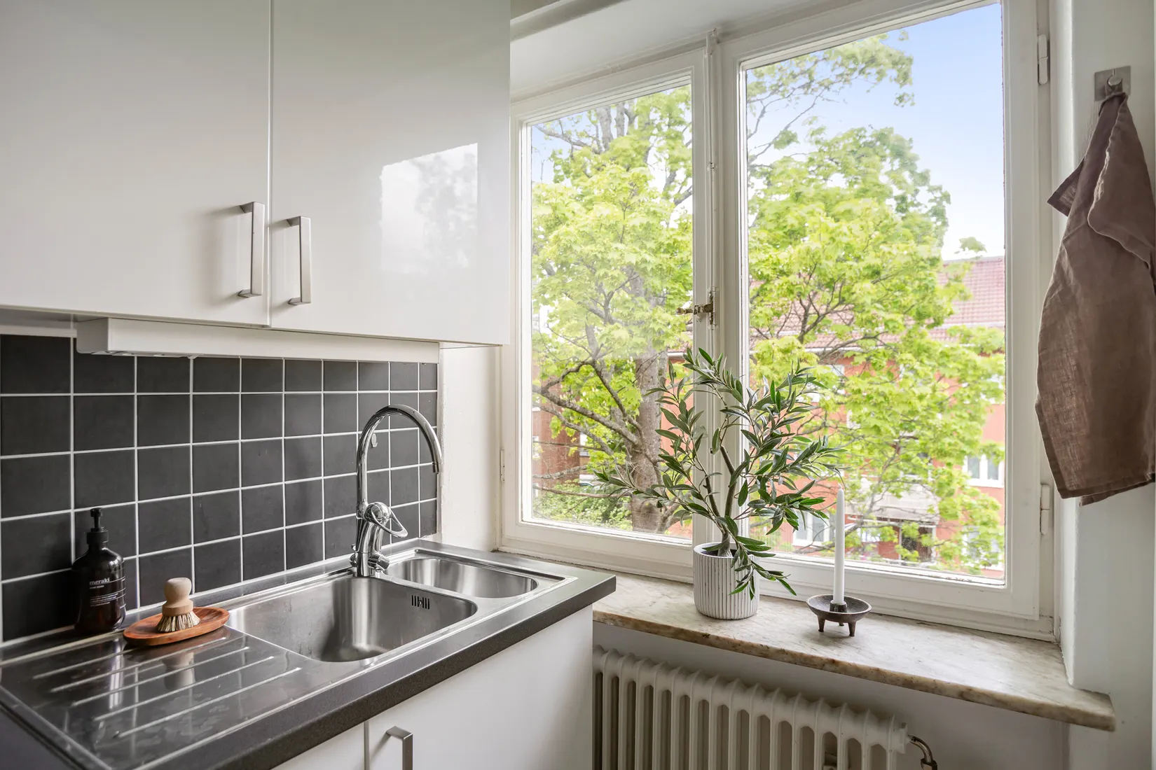 Bostadsrätt, Humblegatan 33B, Högst upp!, Centrala Sundbyberg, Sundbyberg