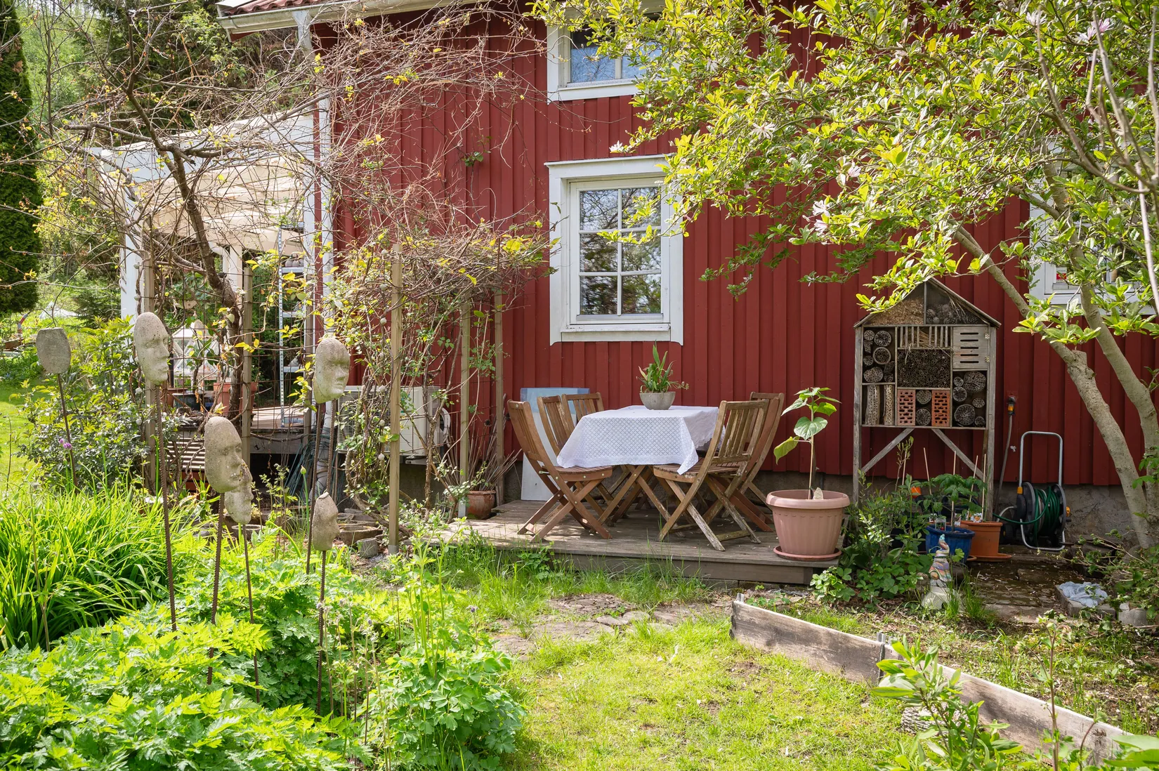 Villa, Dalängsvägen 12, Hyssna, Mark