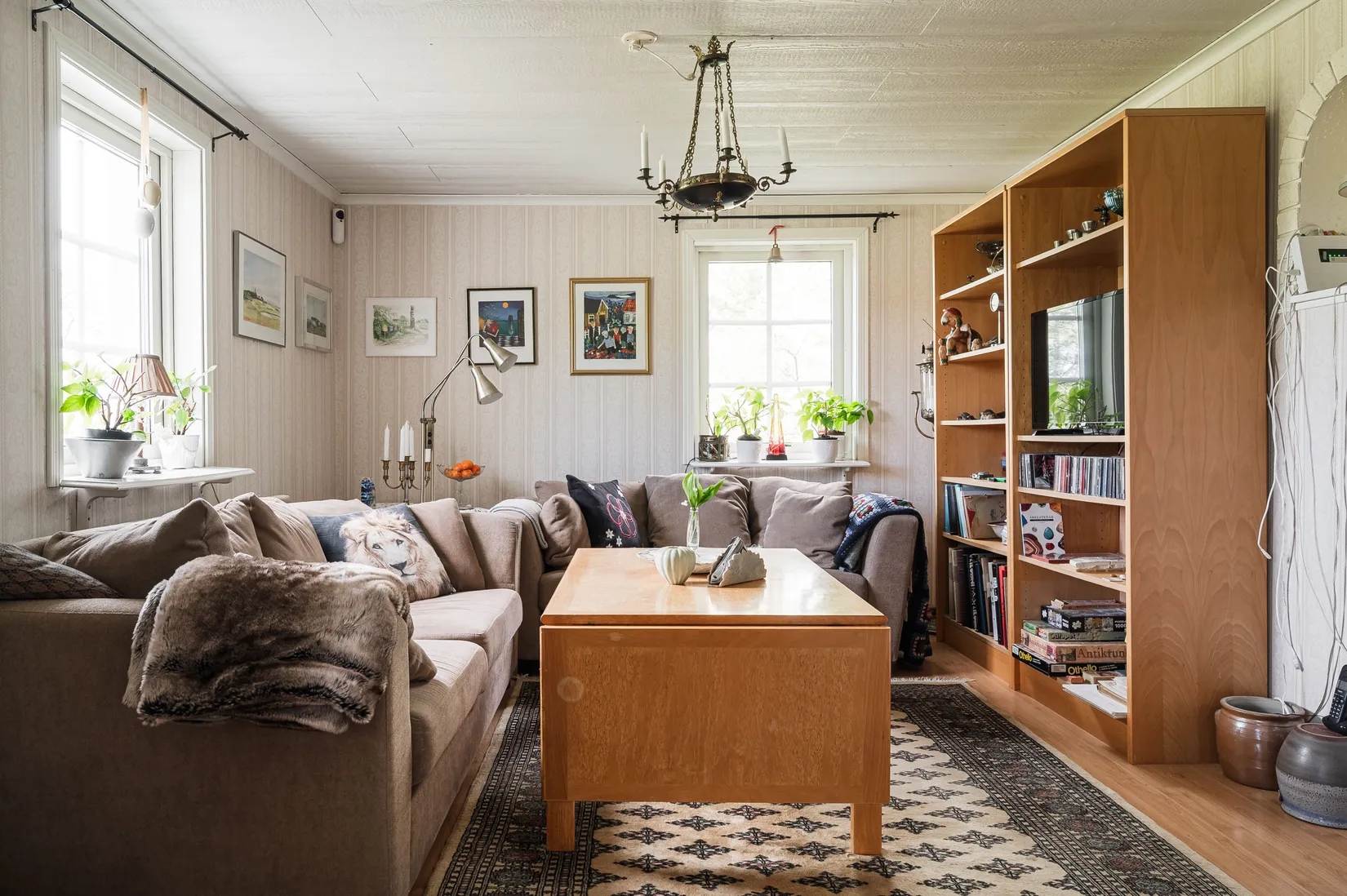 Villa, Dalängsvägen 12, Hyssna, Mark