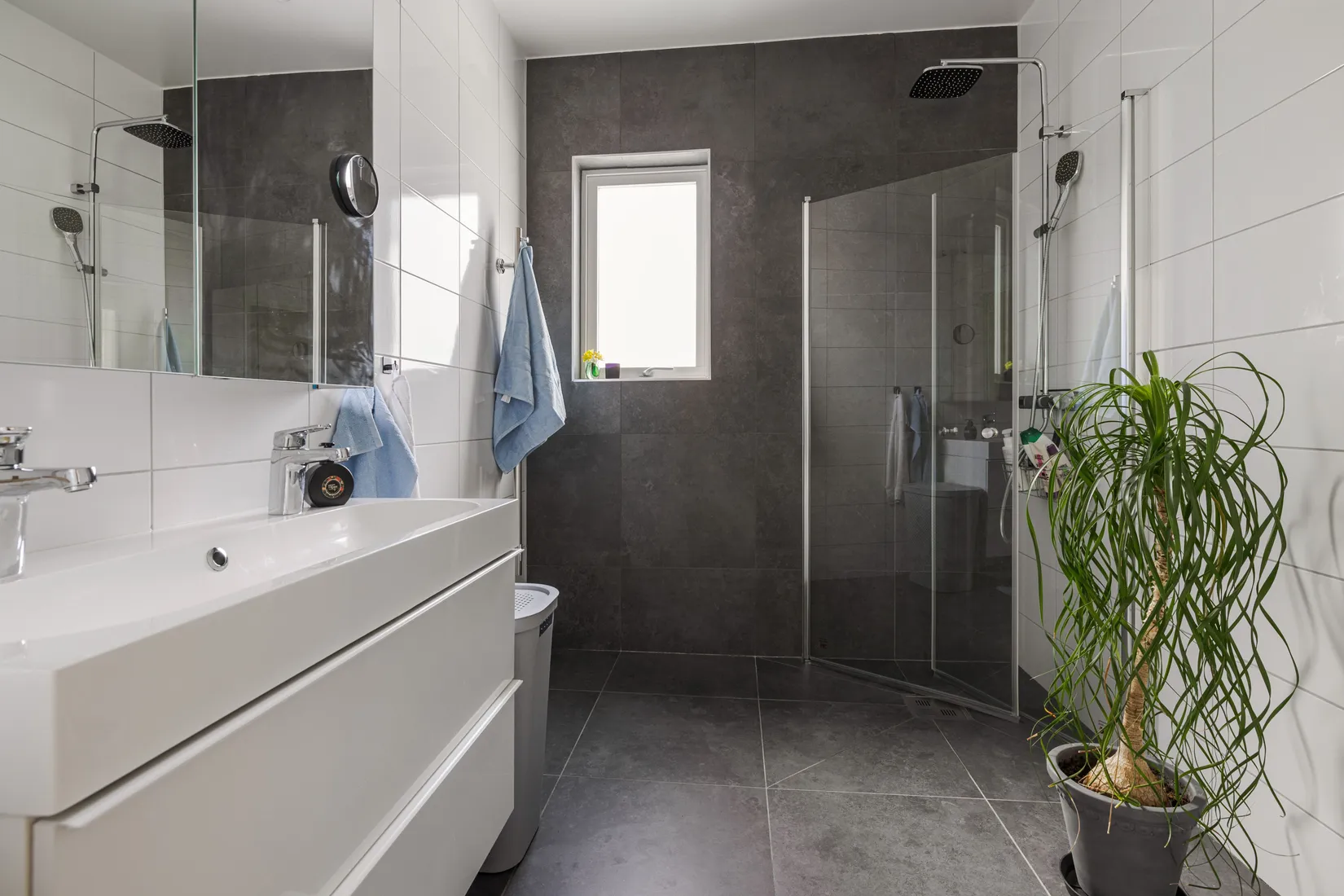 Villa, Suckarnas allé 1B, Hällbybrunn, Eskilstuna