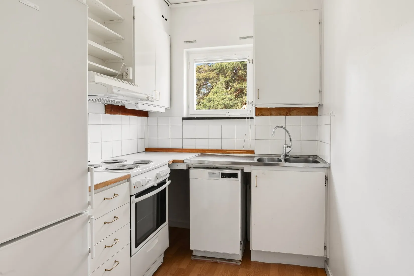 Bostadsrätt, Runda vägen 25, vån 2/3, Alvik / Äppelviken, Stockholm