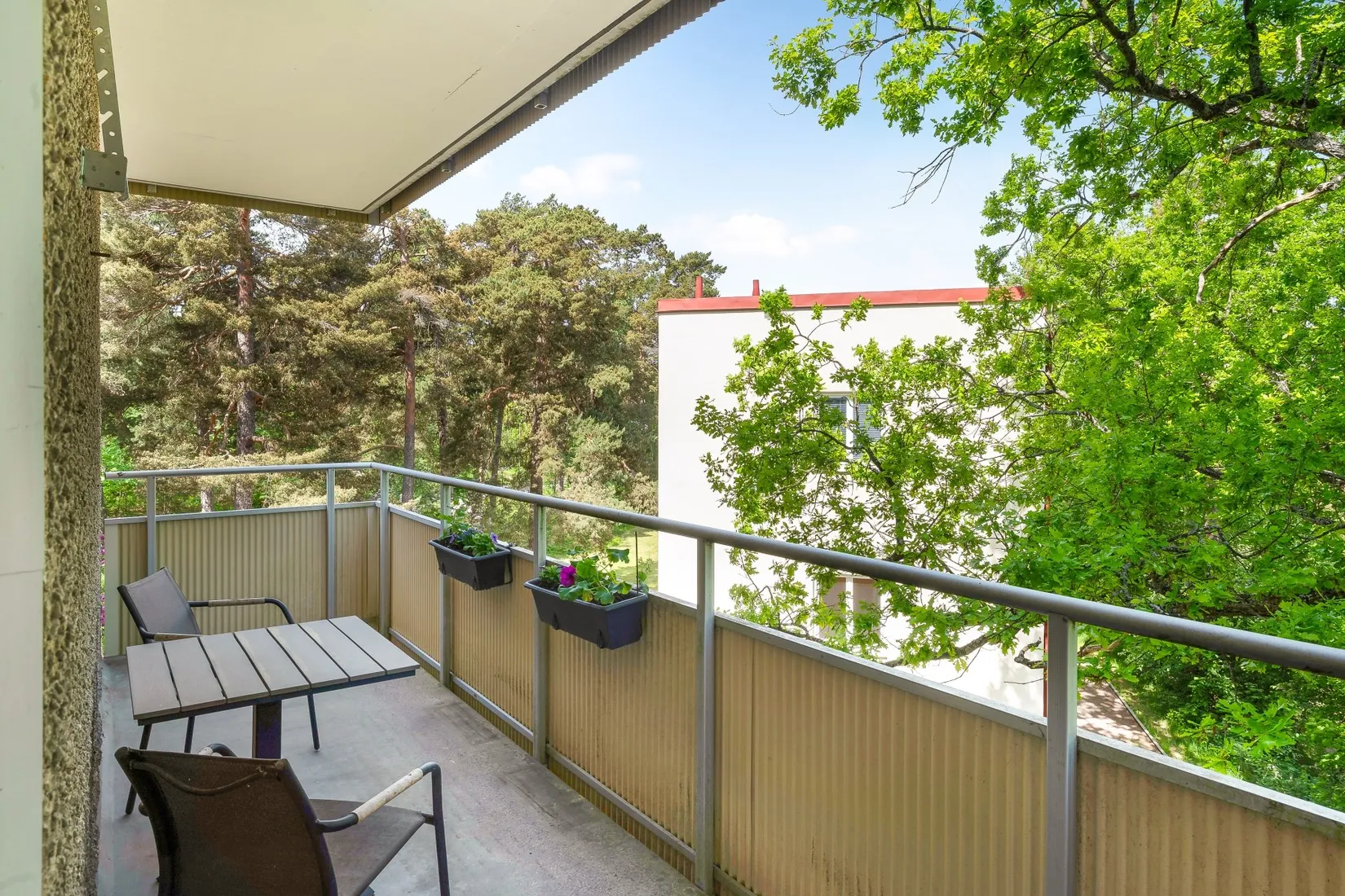 Bostadsrätt, Runda vägen 25, vån 2/3, Alvik / Äppelviken, Stockholm