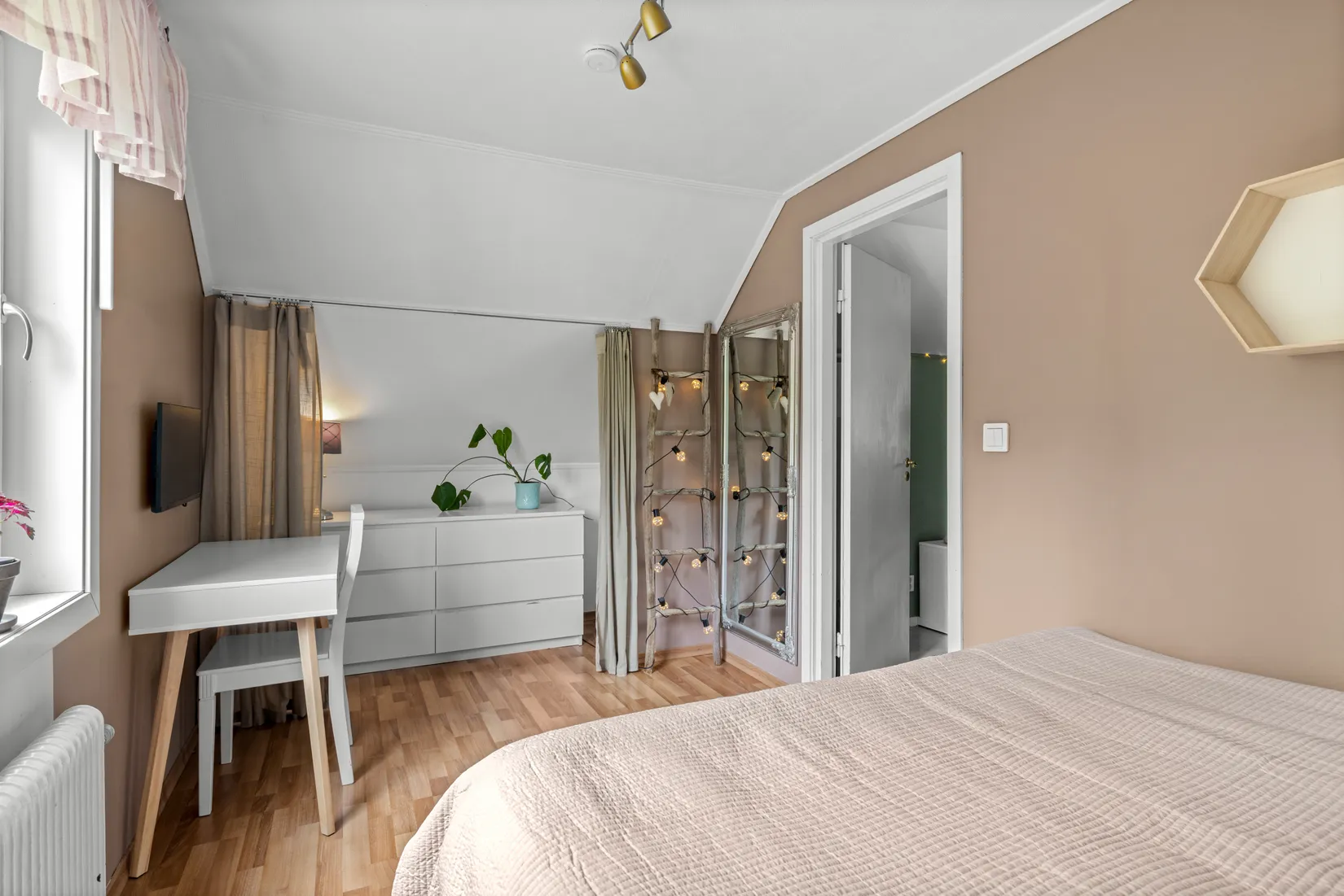 Radhus, Grepvägen 19, Fårdala, Tyresö