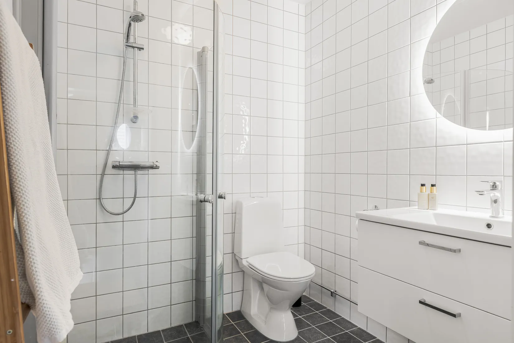 Radhus, Klyvaregatan 15, Brandholmen, Nyköping