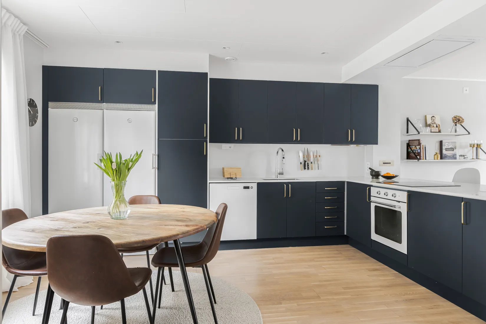 Radhus, Klyvaregatan 15, Brandholmen, Nyköping