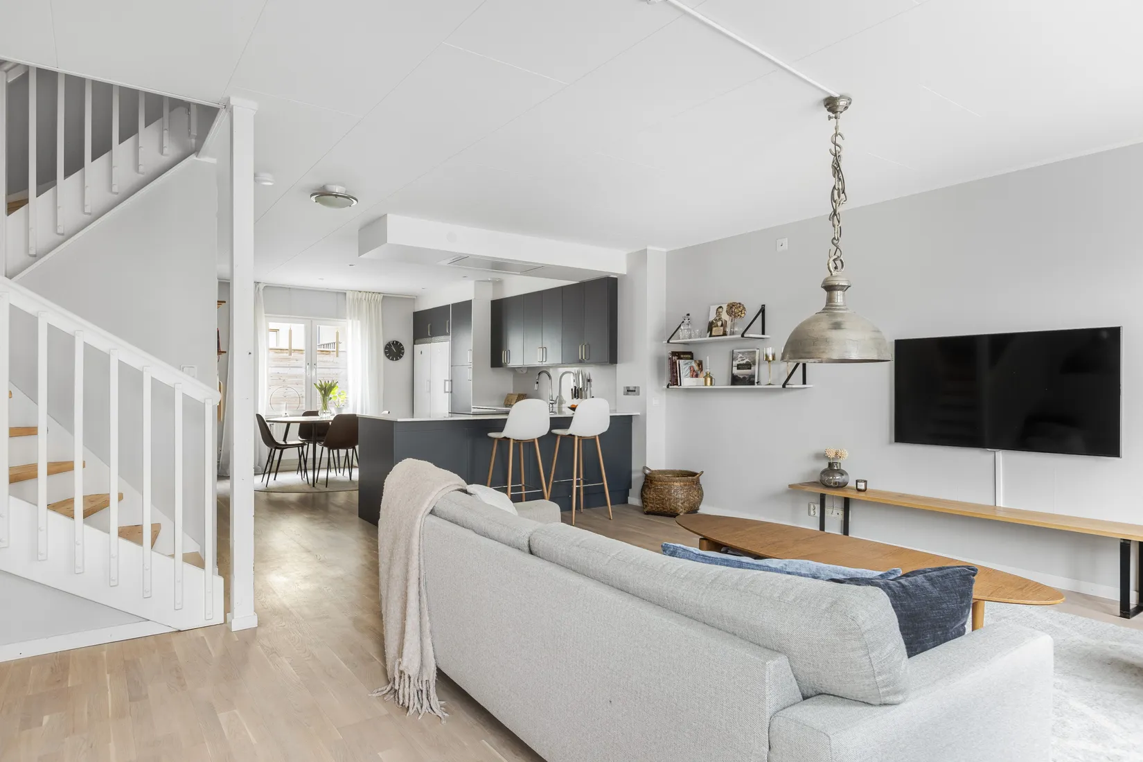 Radhus, Klyvaregatan 15, Brandholmen, Nyköping