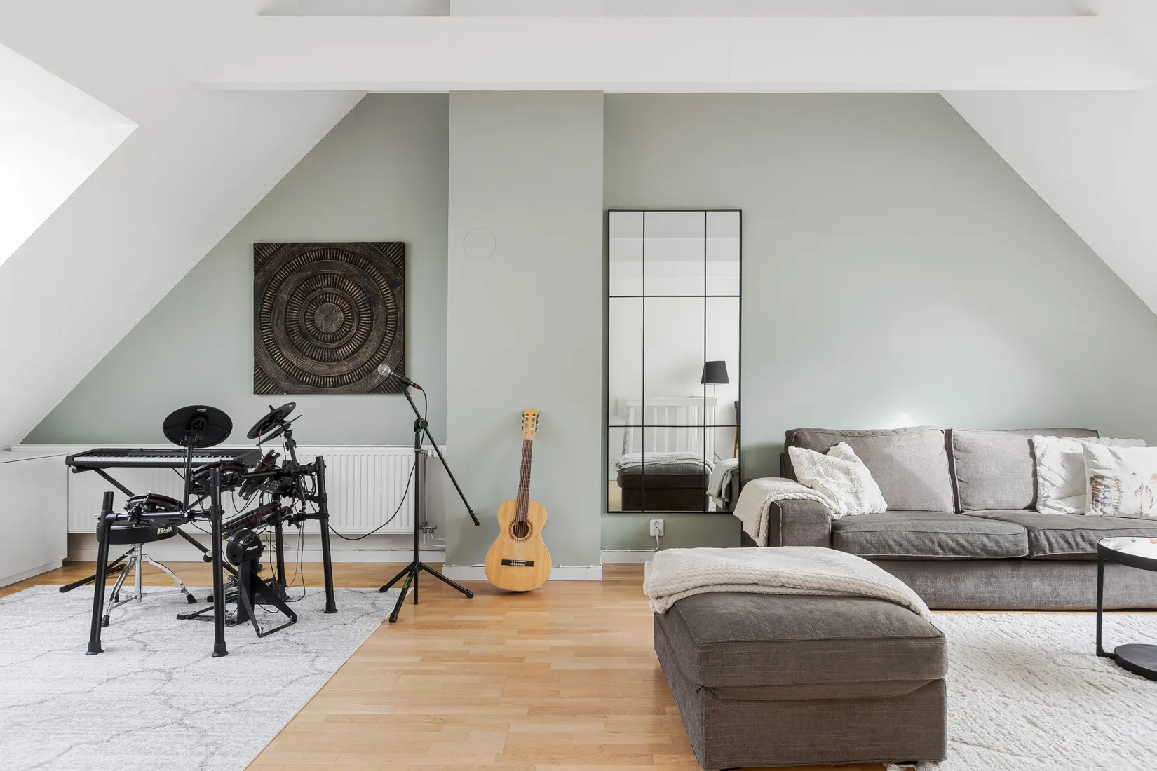 Radhus, Klyvaregatan 15, Brandholmen, Nyköping