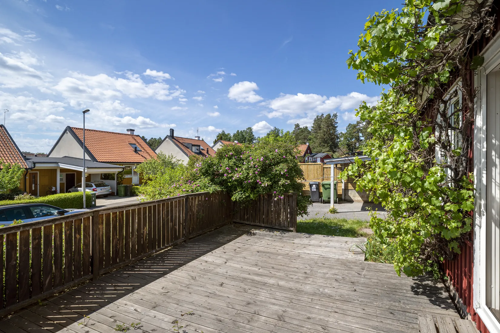 Villa, Radhus, Stallvägen 6, Ella gård, Täby