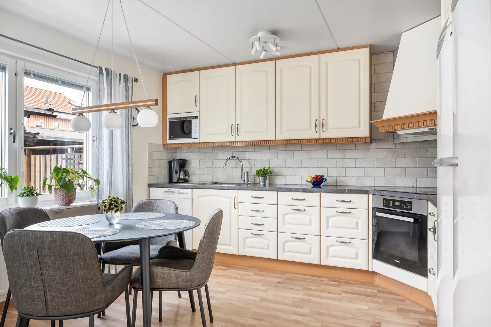 Radhus, Stafettgatan 107, Ektorp, Kaffebacken, Norrköping