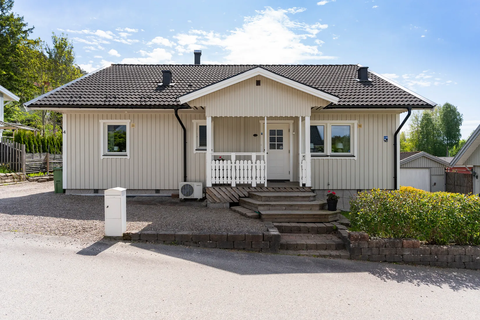 Villa, Lundbackevägen 4, Lilla Edet Centrum, Lilla Edet