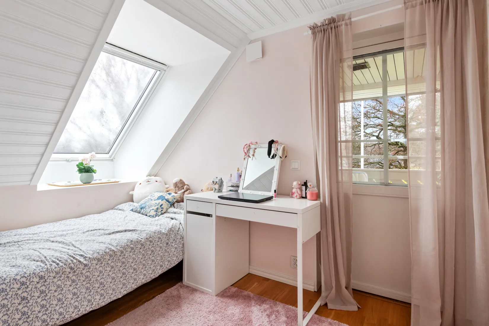 Villa, Tibblevägen 27, Lahäll, Täby