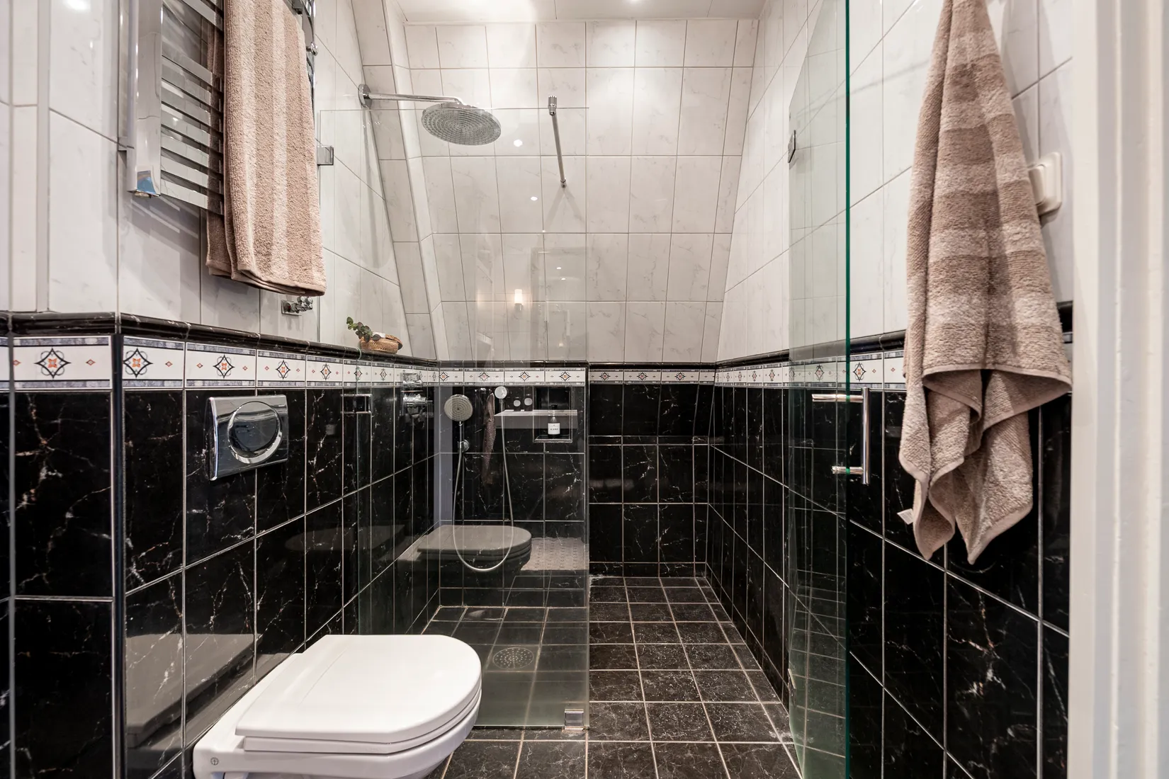 Villa, Lustigkullagatan 12, Centralt, Västerås