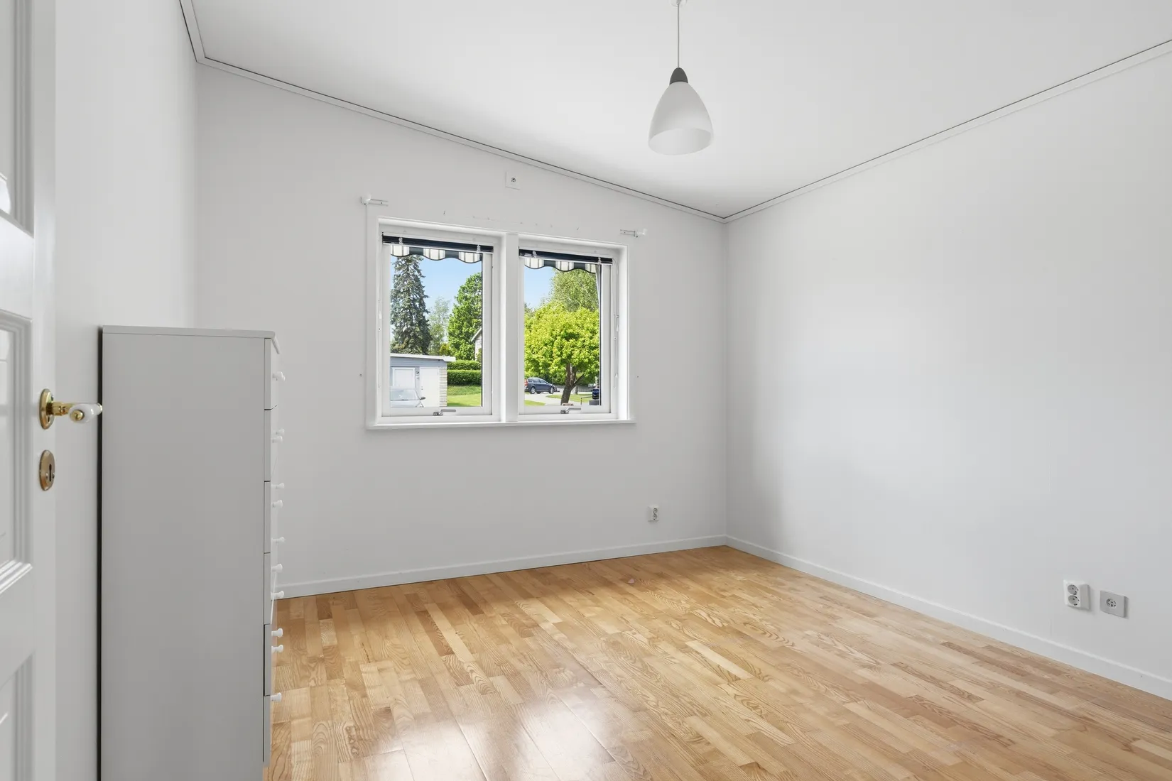 Villa, Skattbondevägen 16, Fresta, Upplands Väsby