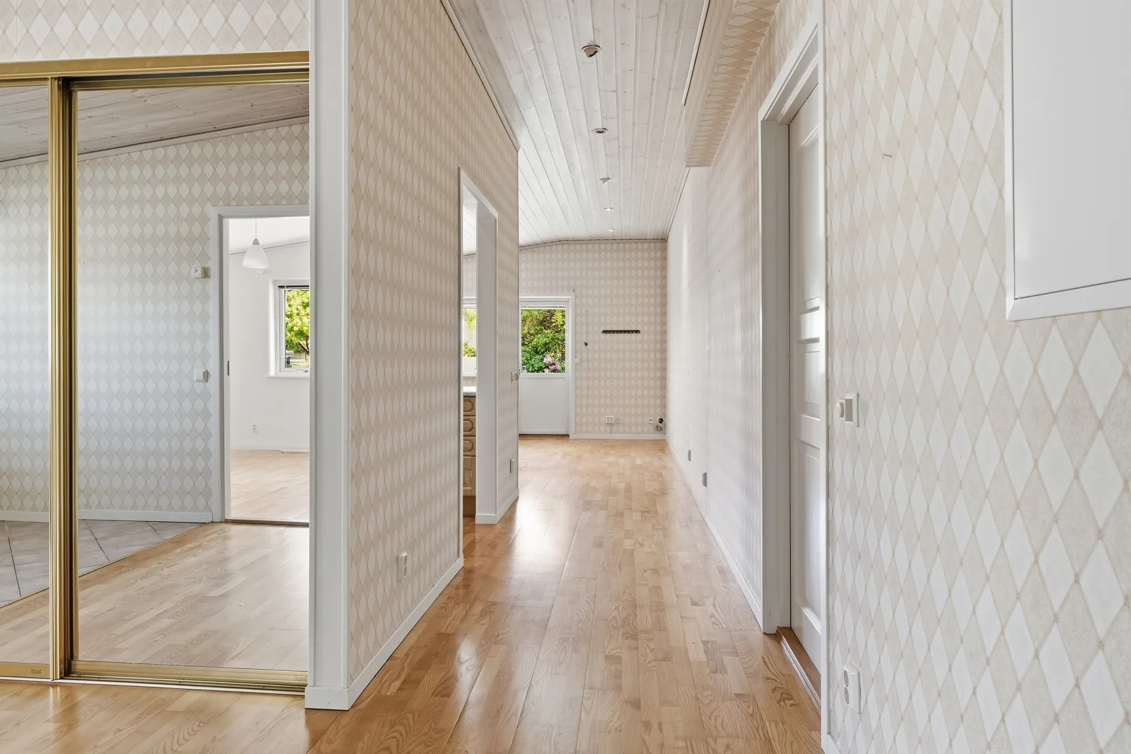 Villa, Skattbondevägen 16, Fresta, Upplands Väsby