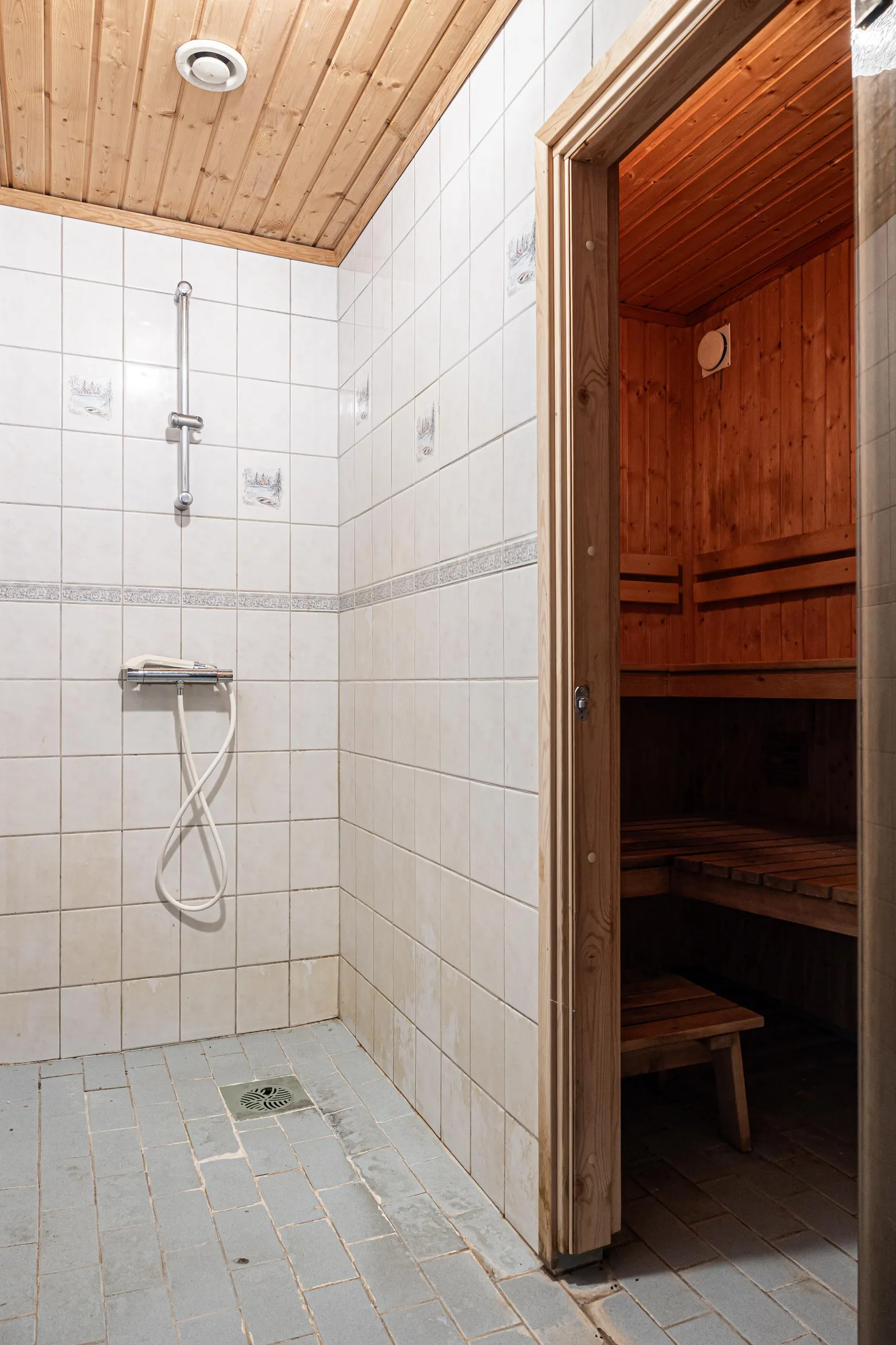 Villa, Morängatan 12, Duvhällarna, Hallstahammar