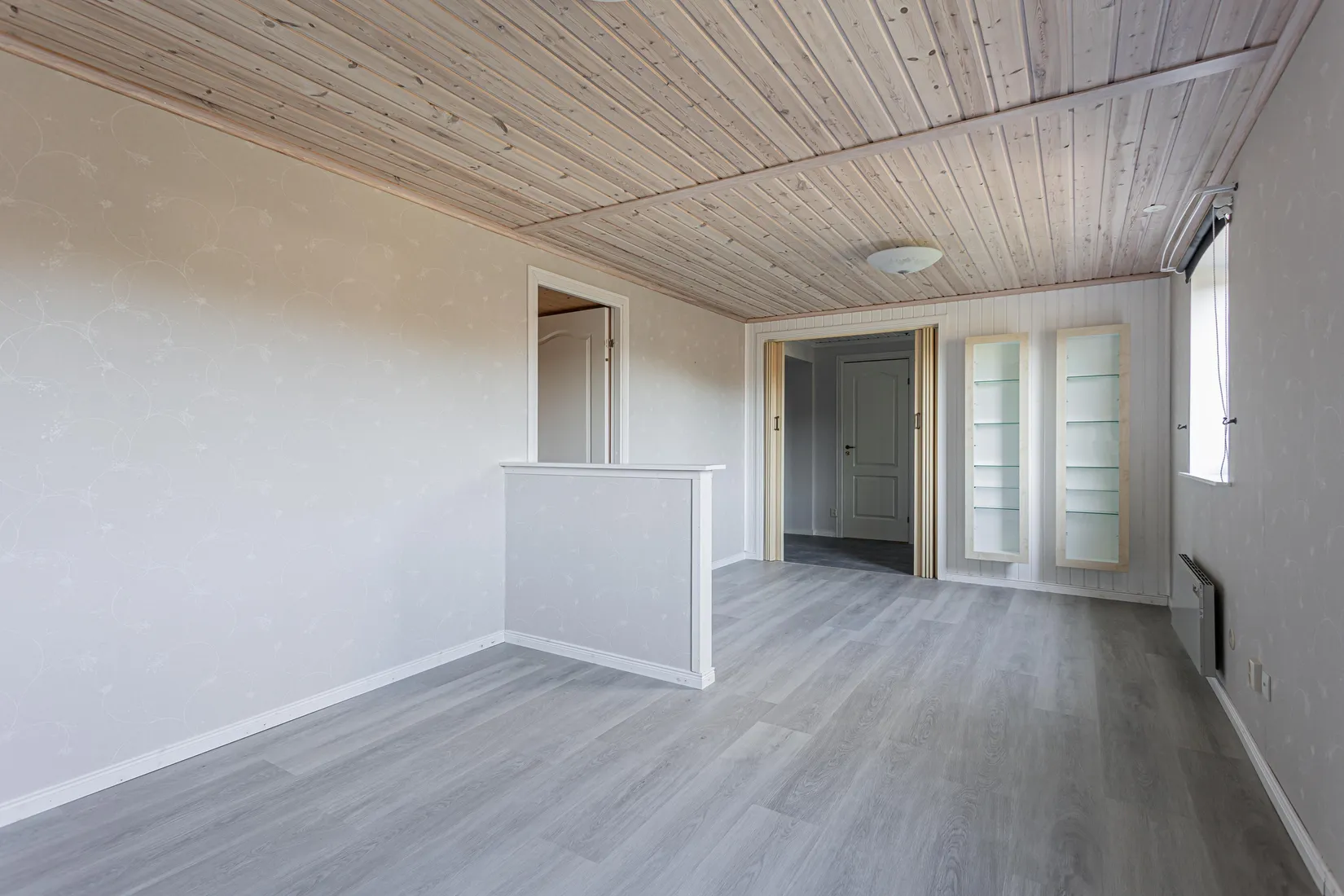 Villa, Morängatan 12, Duvhällarna, Hallstahammar