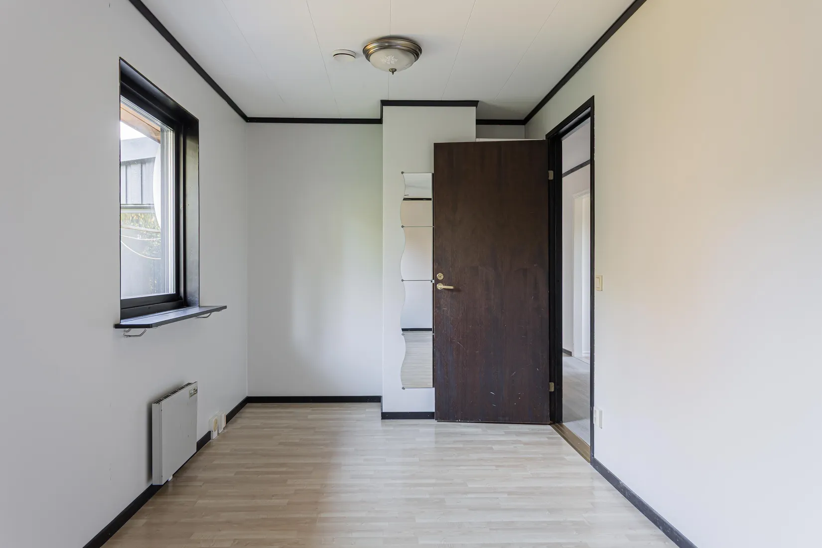 Villa, Morängatan 12, Duvhällarna, Hallstahammar