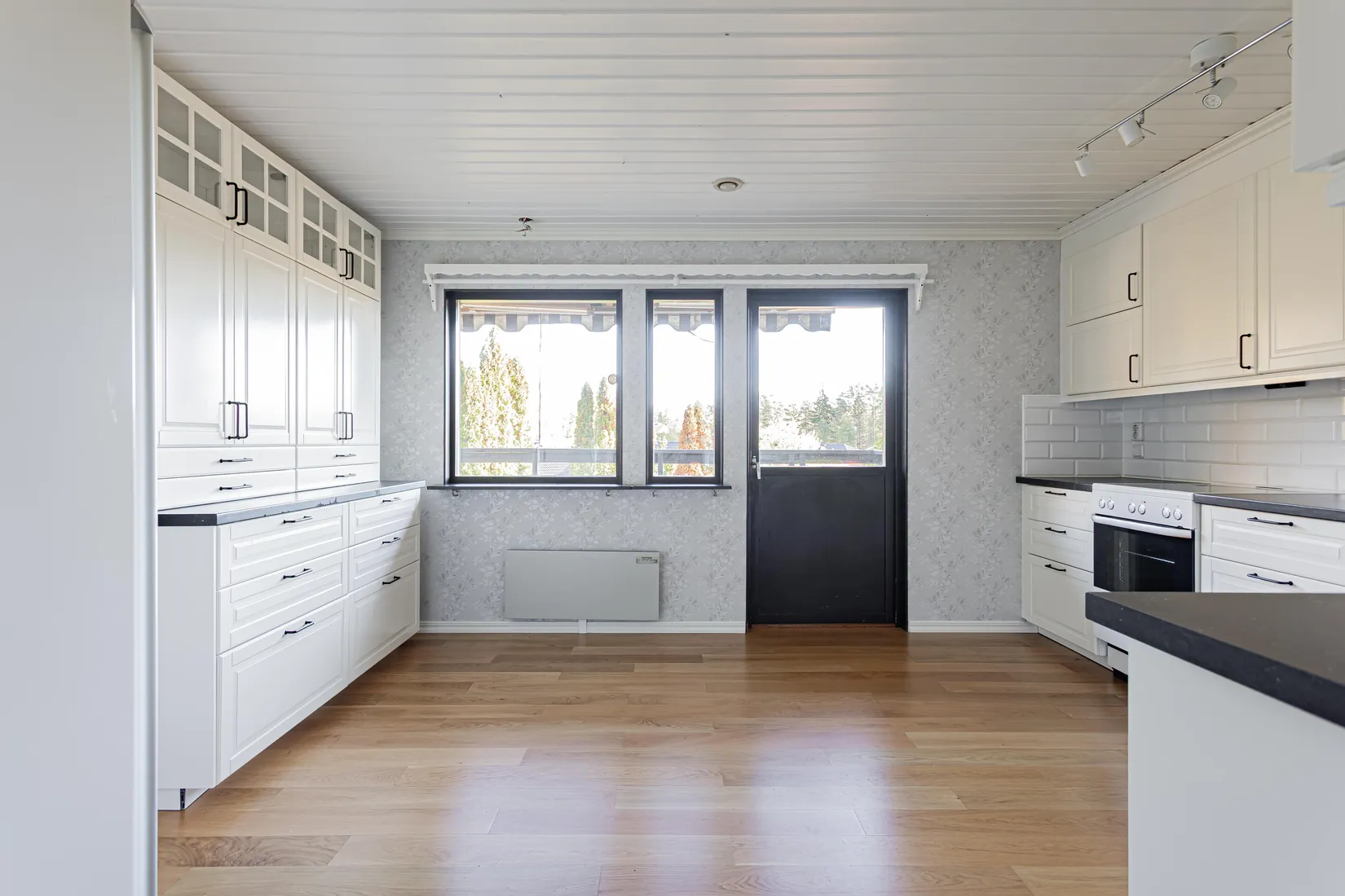 Villa, Morängatan 12, Duvhällarna, Hallstahammar