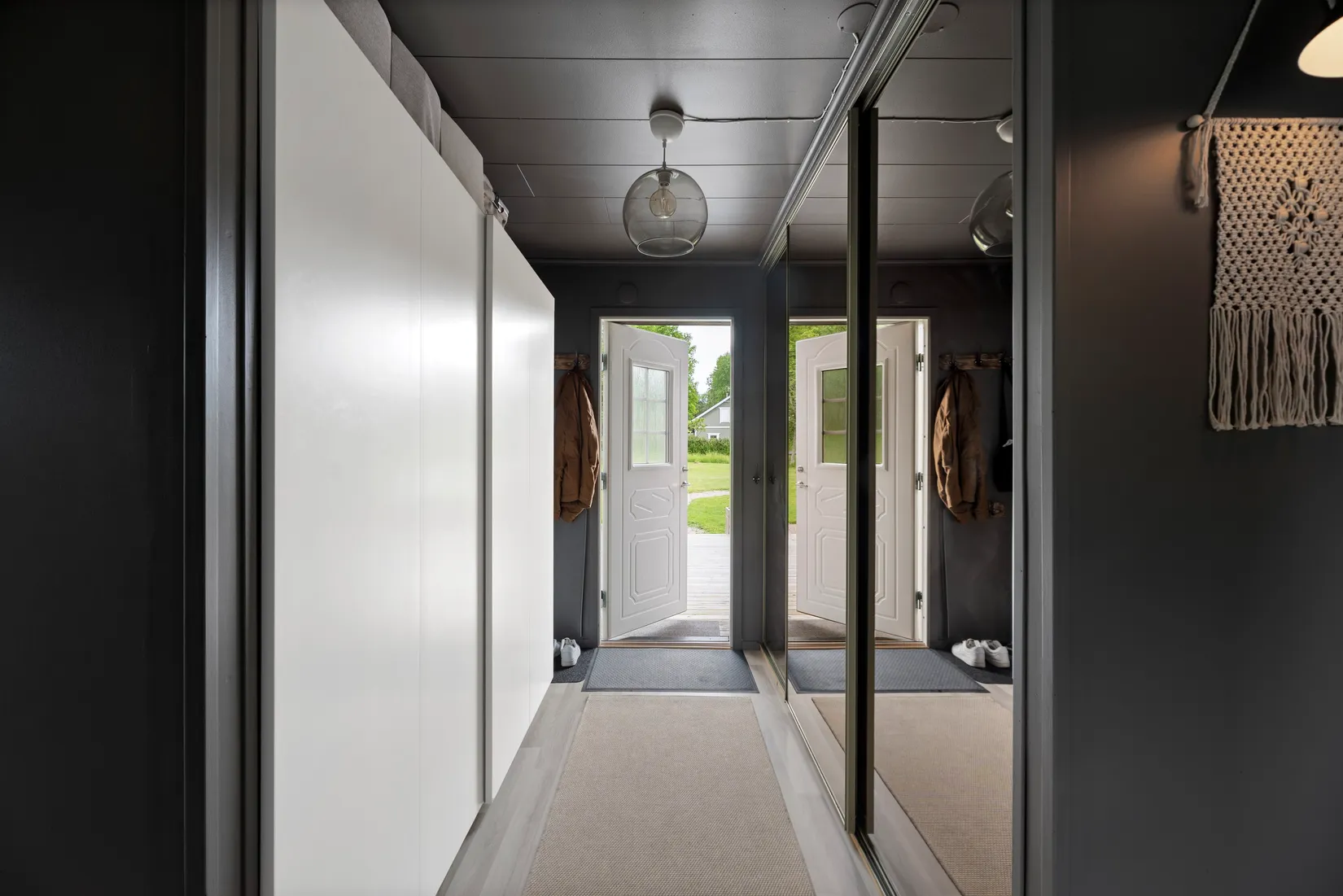 Villa, Gula vägen 1, Björklinge, Uppsala