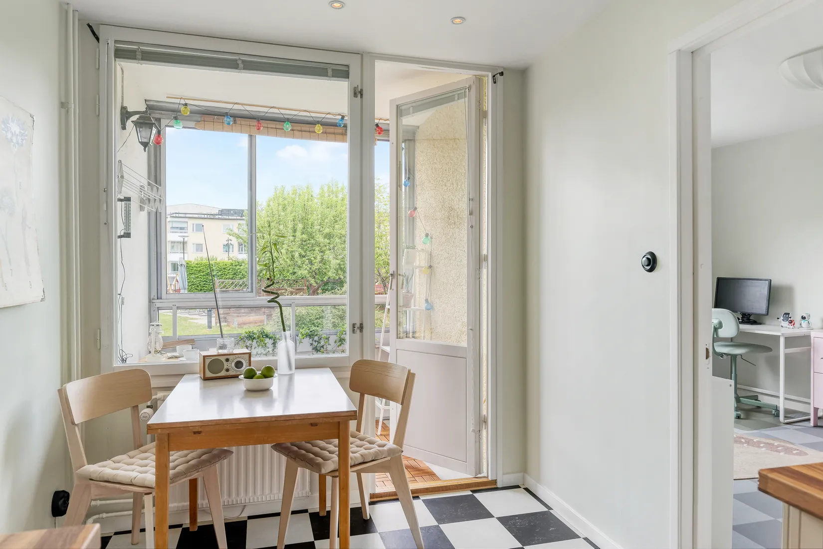 Bostadsrätt, Lingvägen 215, Hökarängen, Stockholm