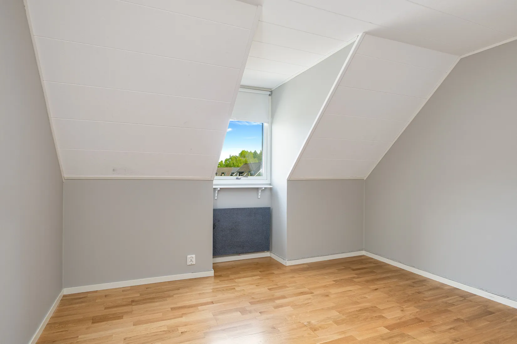 Villa, Ågatan 6, Byjorden, Köping