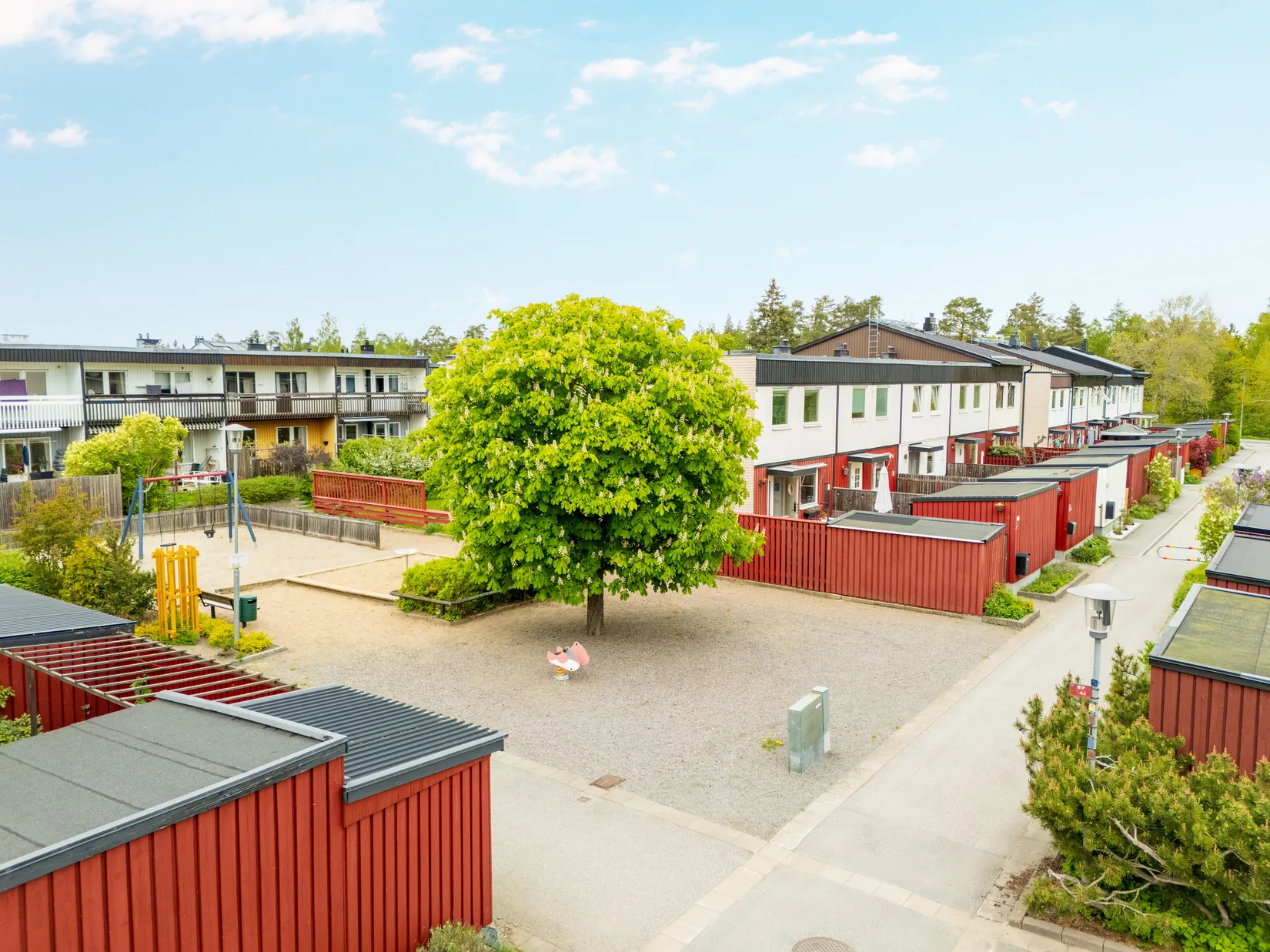Villa, Radhus, Lomvägen 171, Kärrdal, Sollentuna
