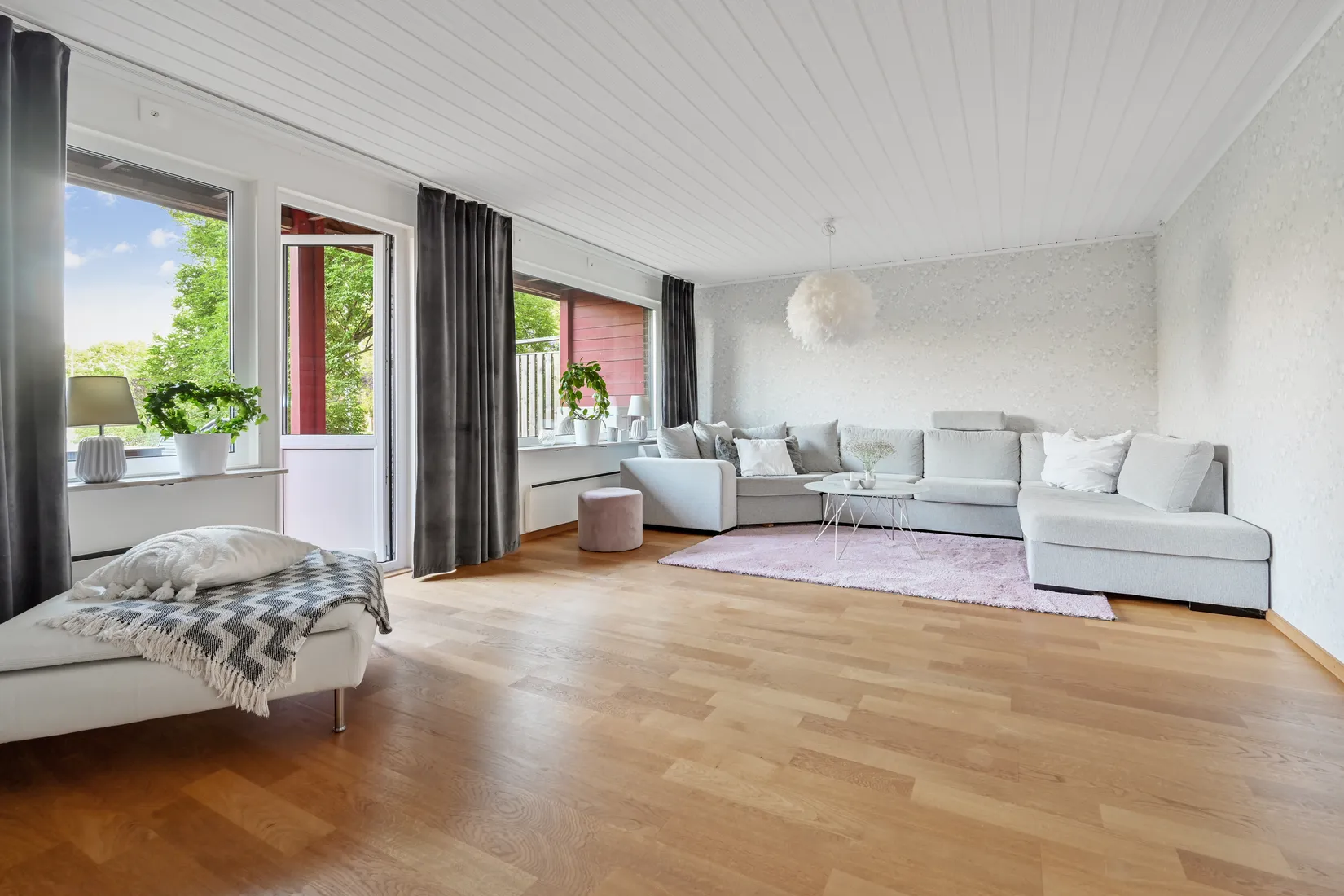 Villa, Plutovägen 26, Skälby, Järfälla
