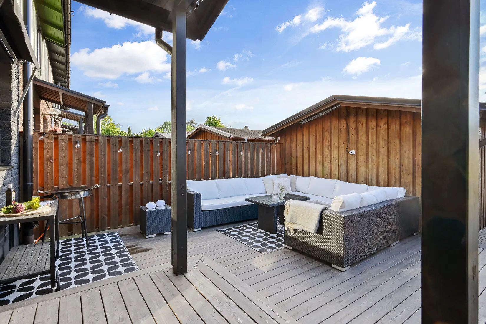 Villa, Plutovägen 26, Skälby, Järfälla
