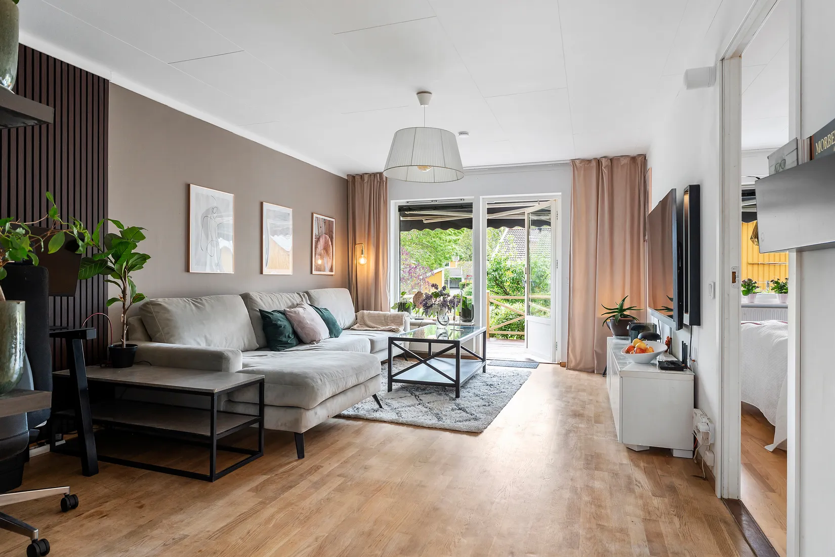 Bostadsrätt, Radhus, Lillies väg 11, Viby, Sollentuna