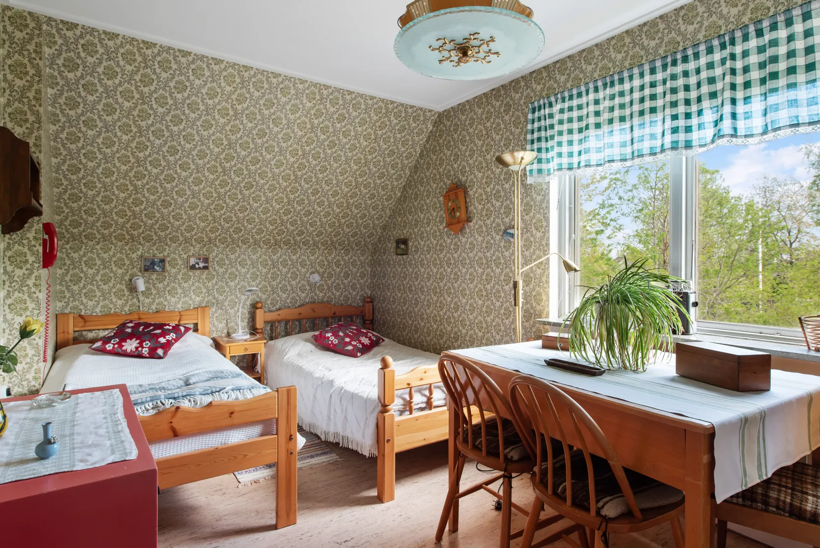 Villa, Skogsbacken 23, Älmsta, Norrtälje