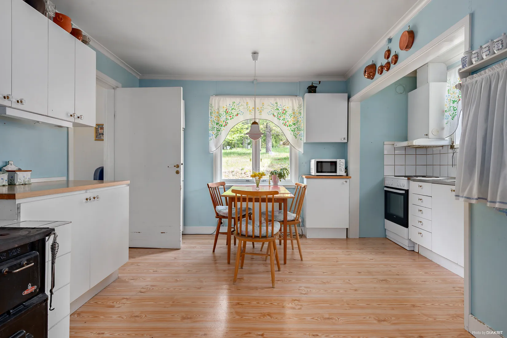 Villa, Veckholms-Väppeby 7, Enköping