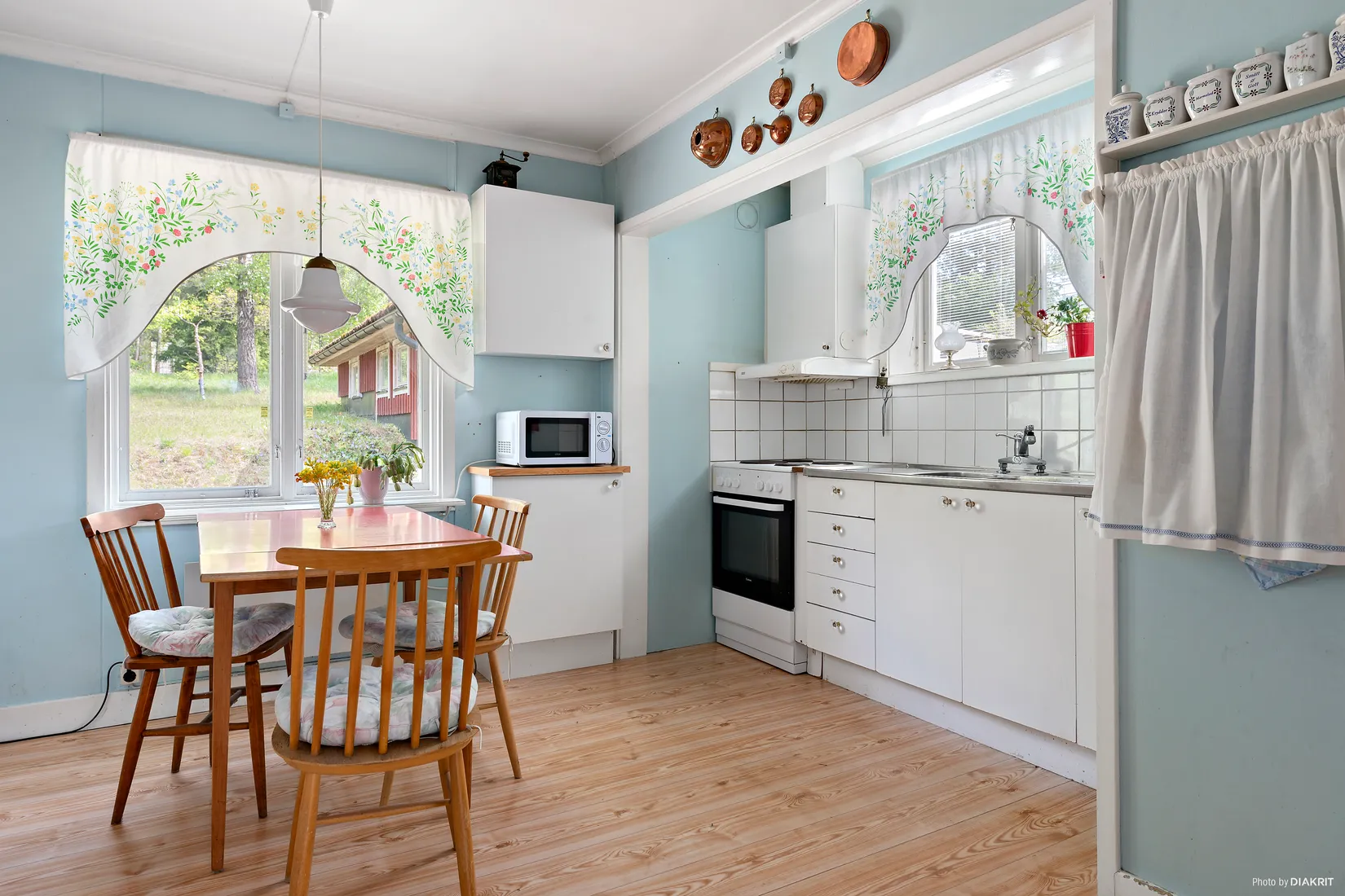 Villa, Veckholms-Väppeby 7, Enköping