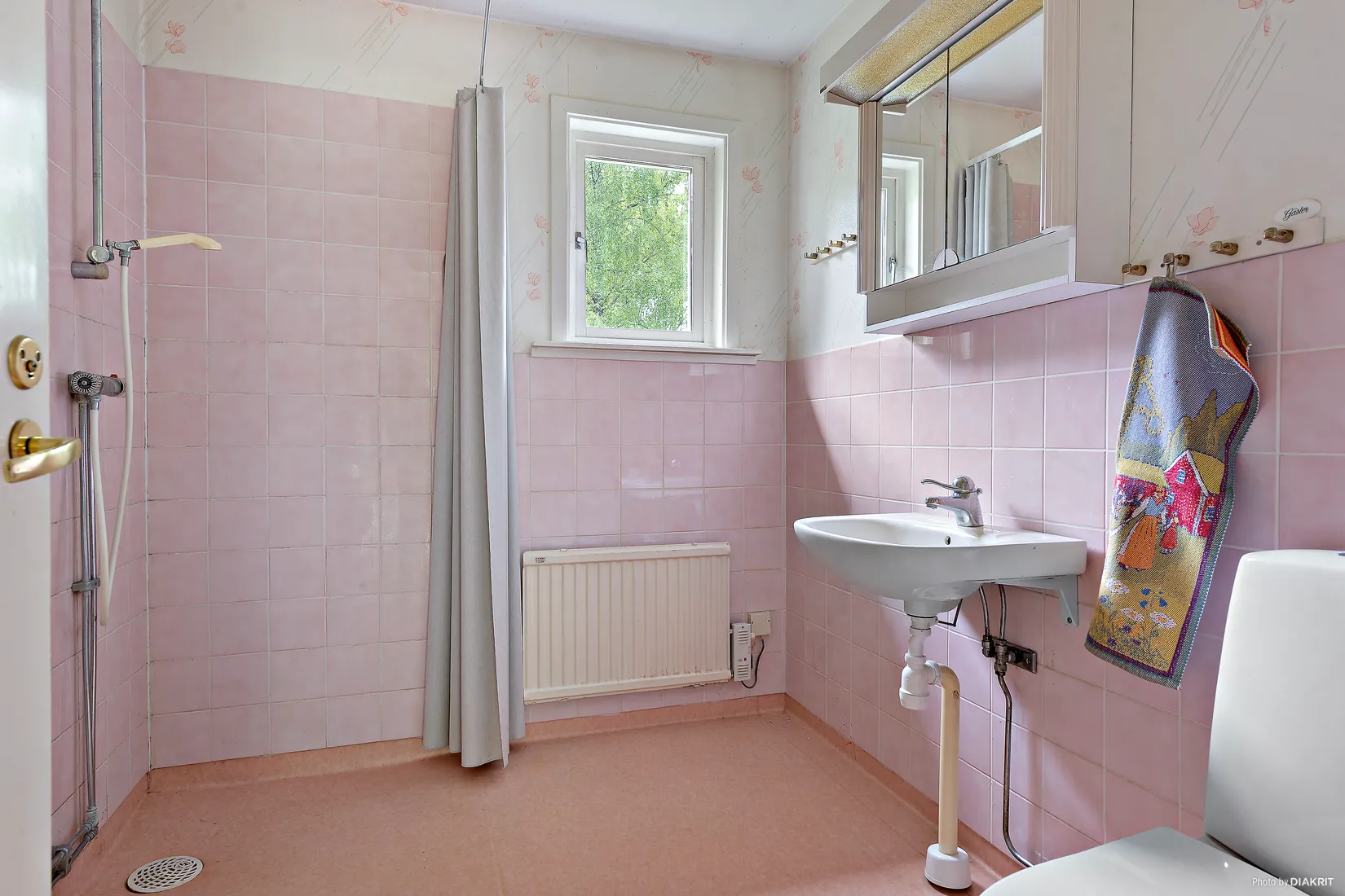 Villa, Veckholms-Väppeby 7, Enköping
