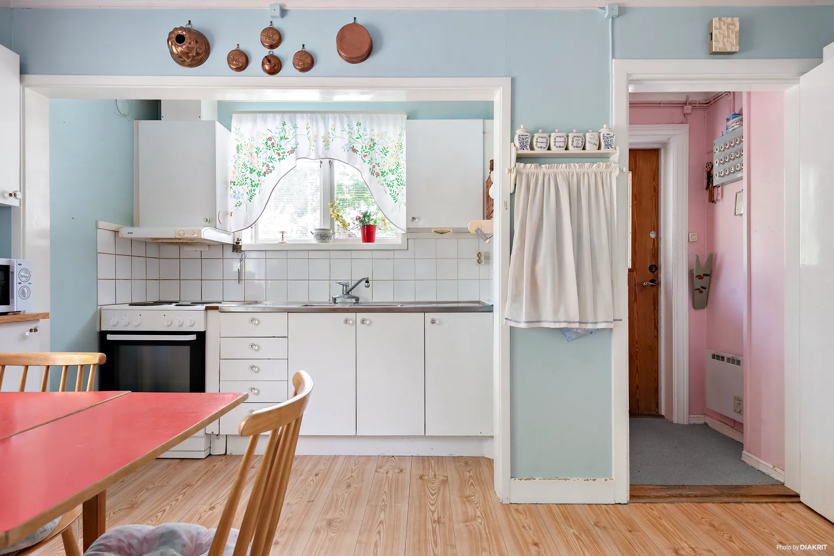 Villa, Veckholms-Väppeby 7, Enköping