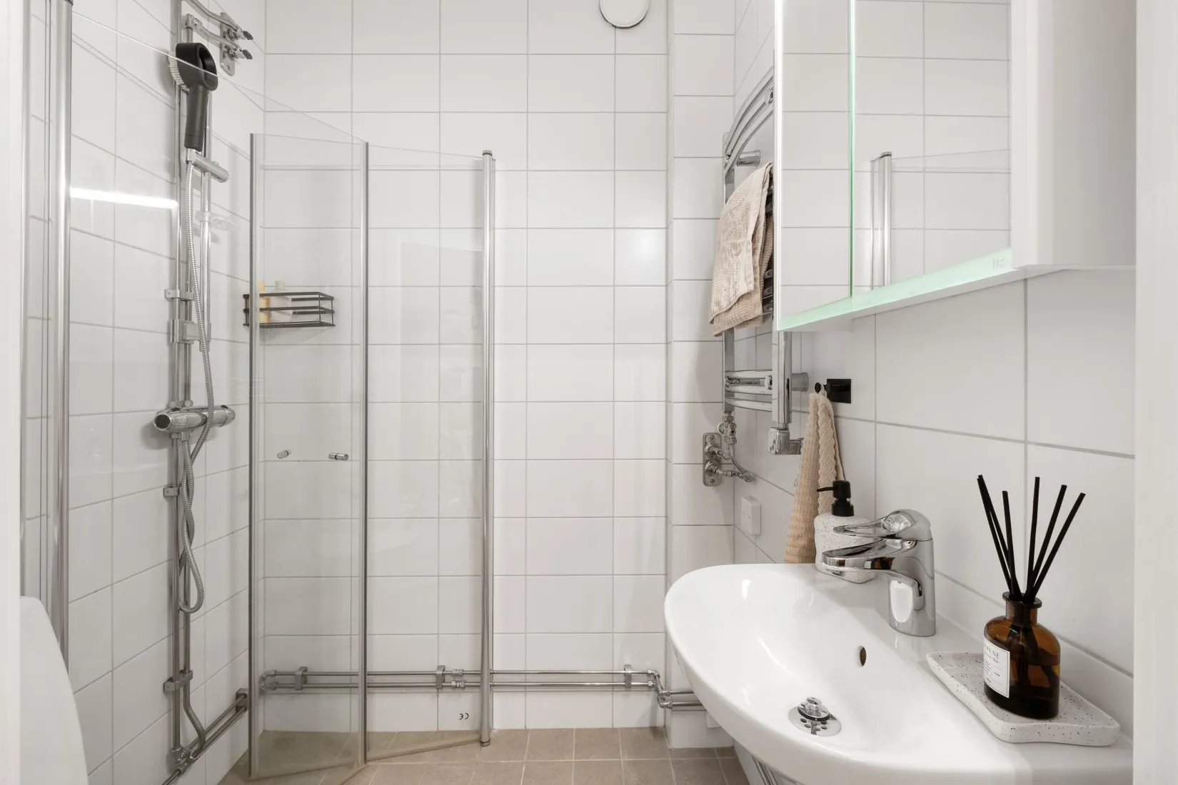 Bostadsrätt, Essinge Brogata 15, Lilla Essingen, Stockholm