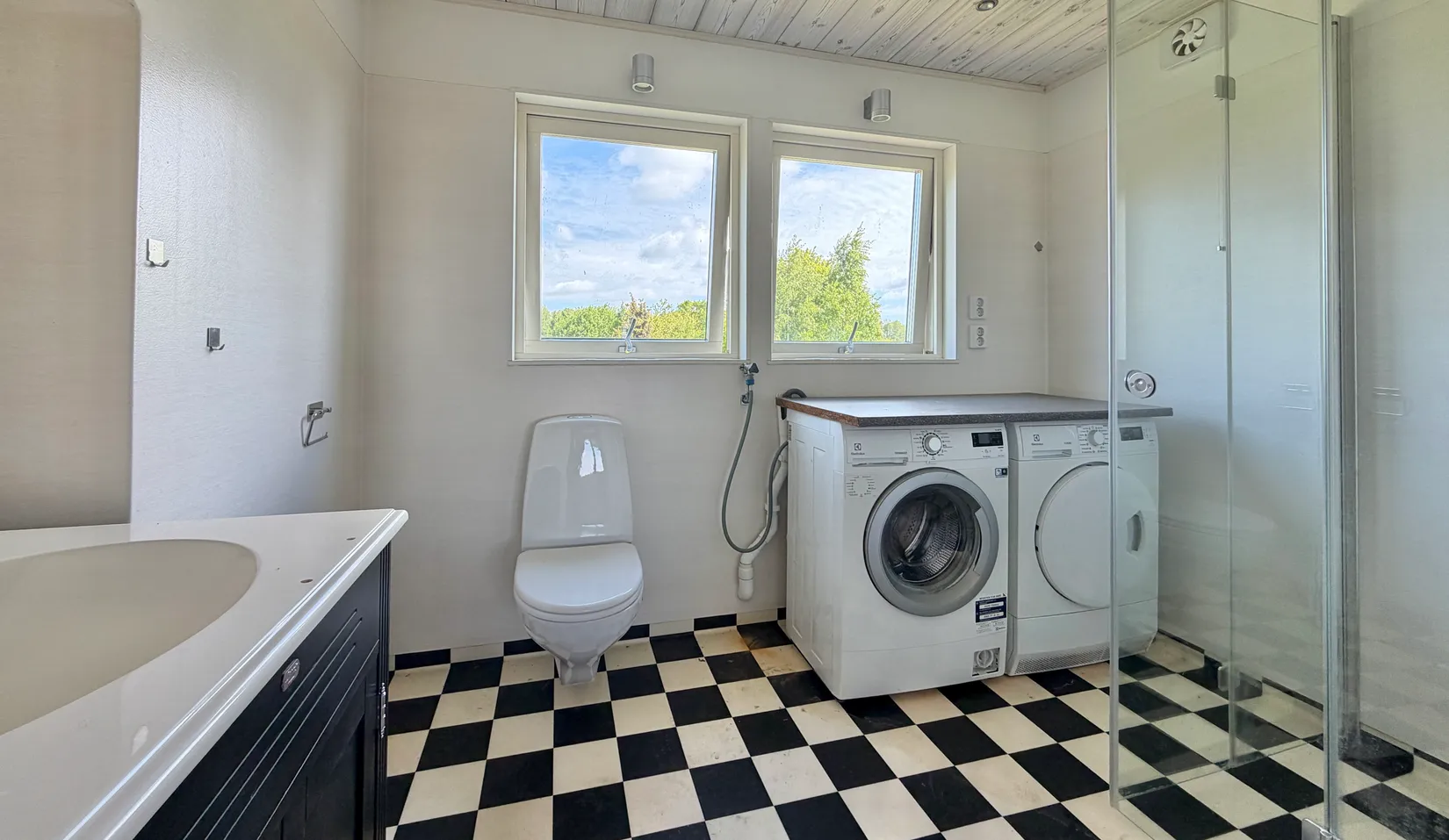 Villa, Gård/Skog, Lökarödsvägen 536, fritt på landet, Kristianstad