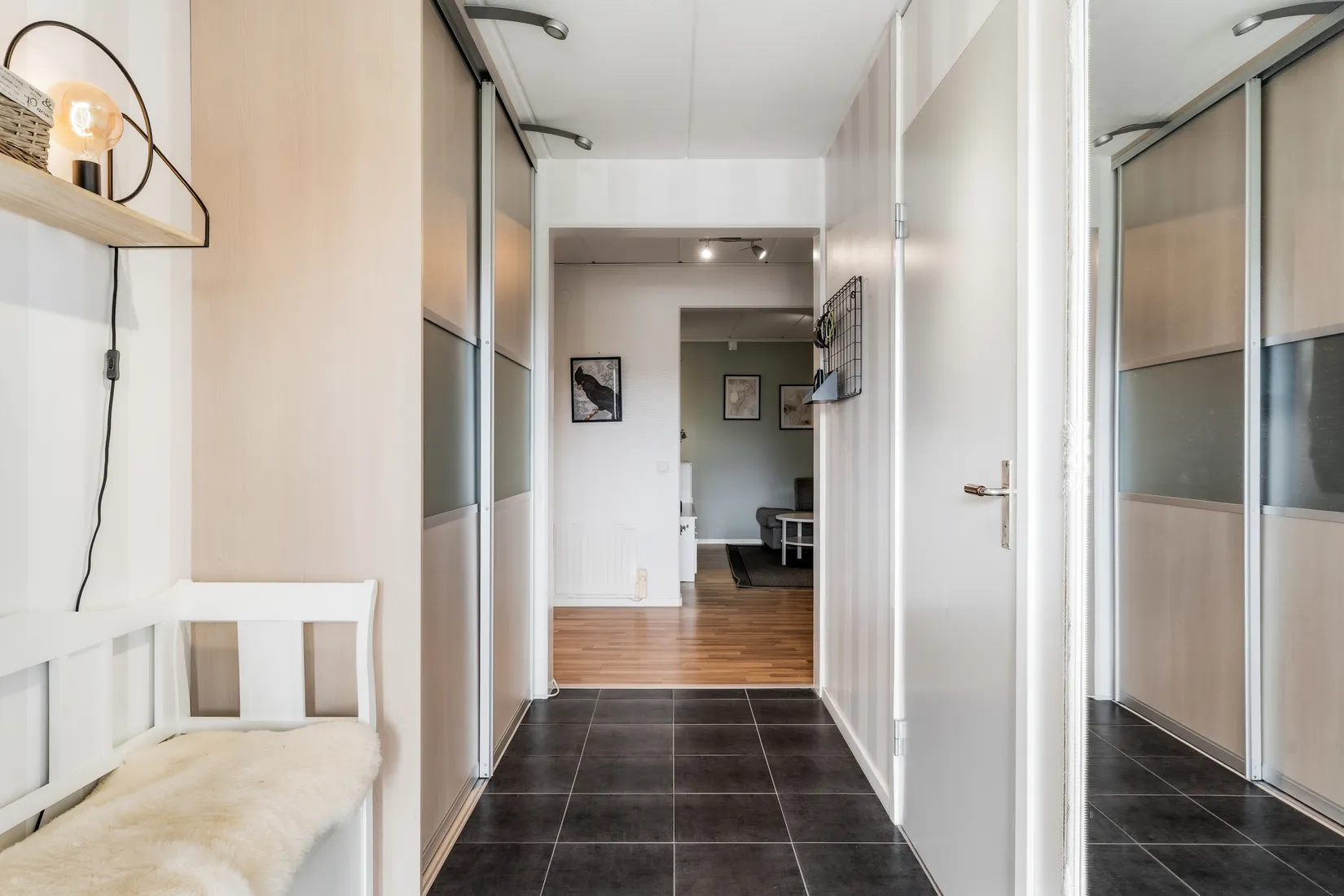 Radhus, Tyras väg 21, Bergshammar, Nyköping