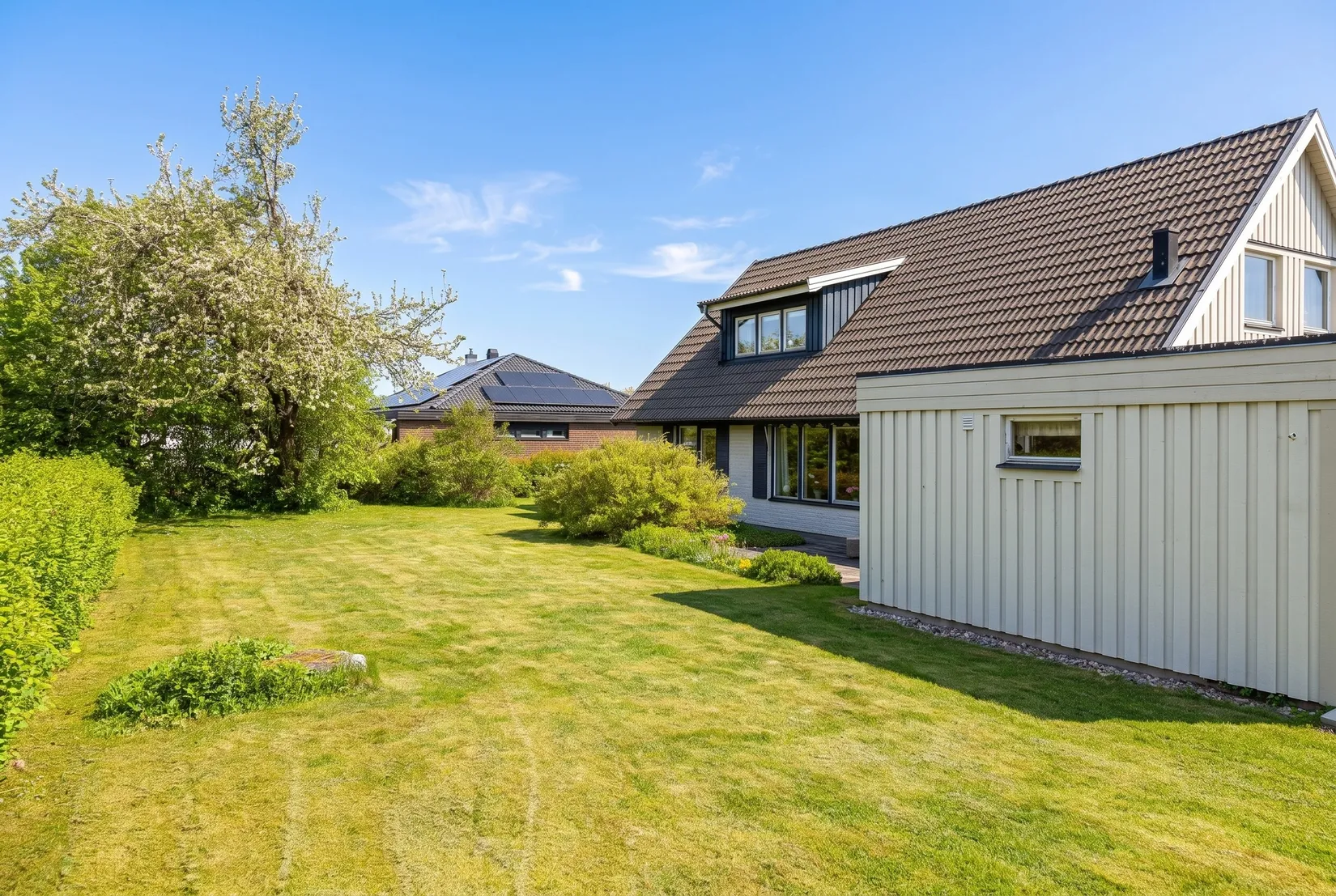 Villa, Sadelgatan 17, Köping